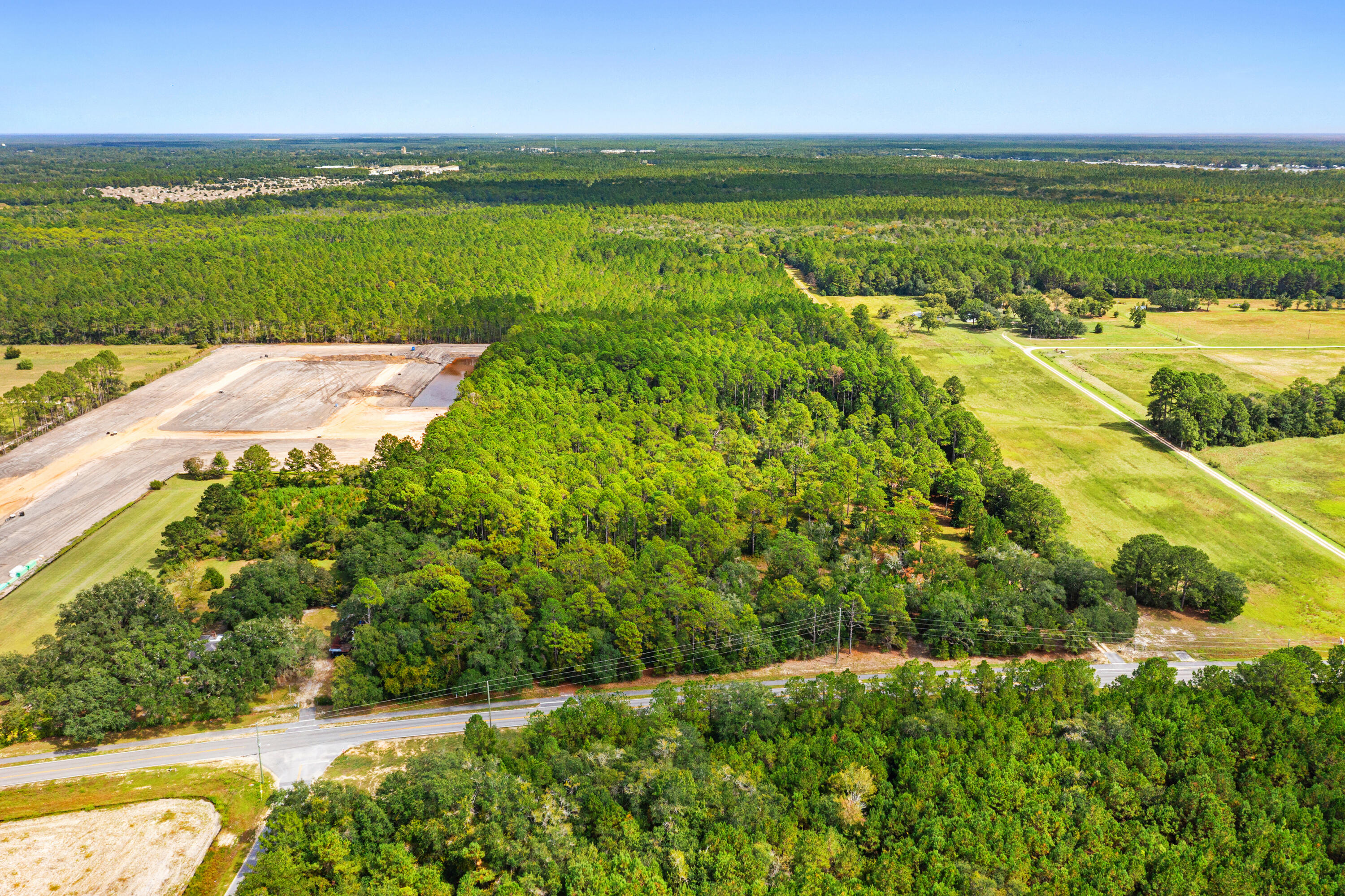 NO RECORDED SUBDIVISION - Land