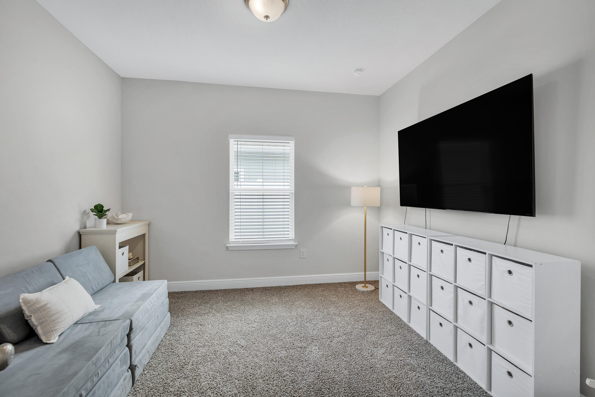 STONEGATE - Residential
