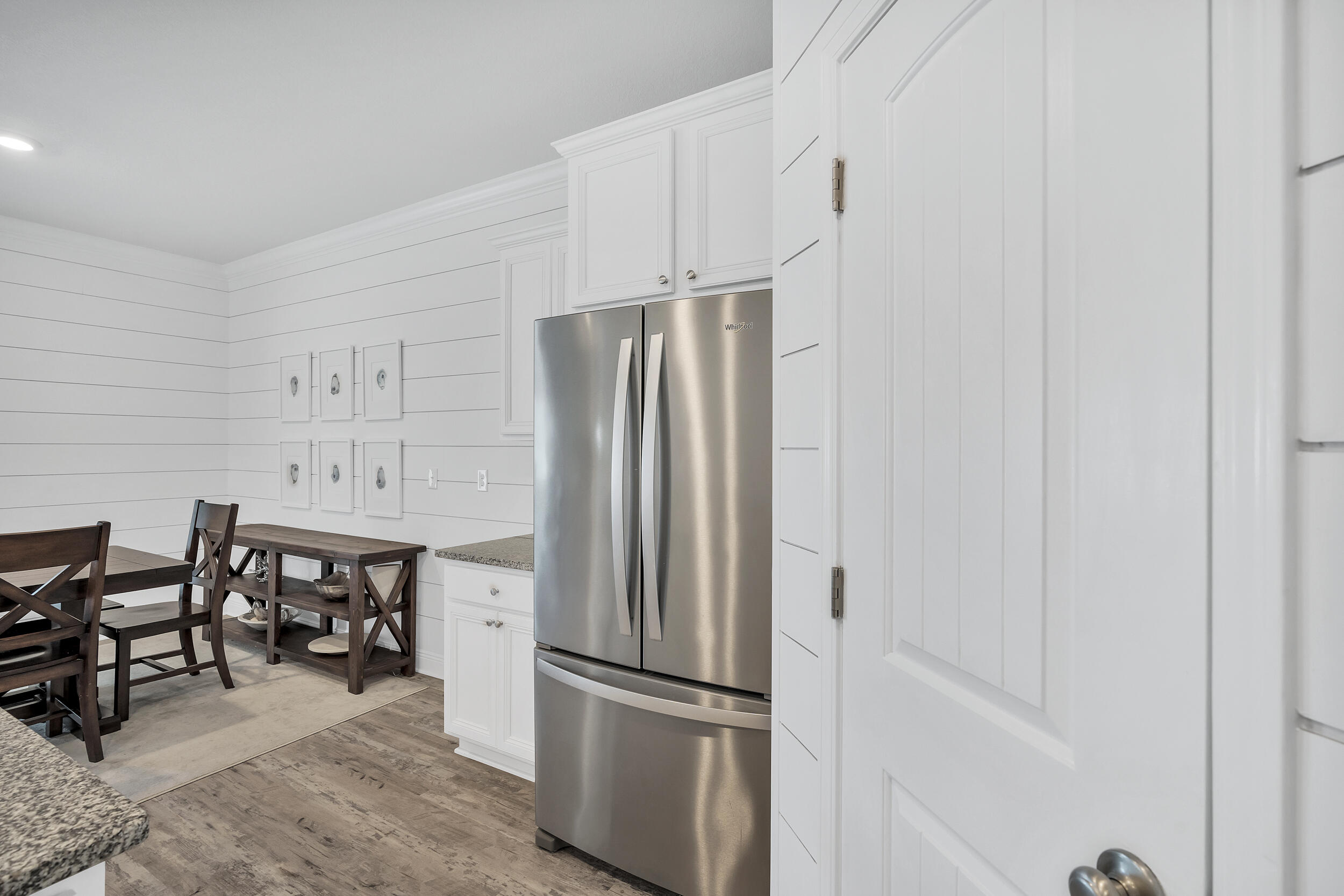 STONEGATE - Residential