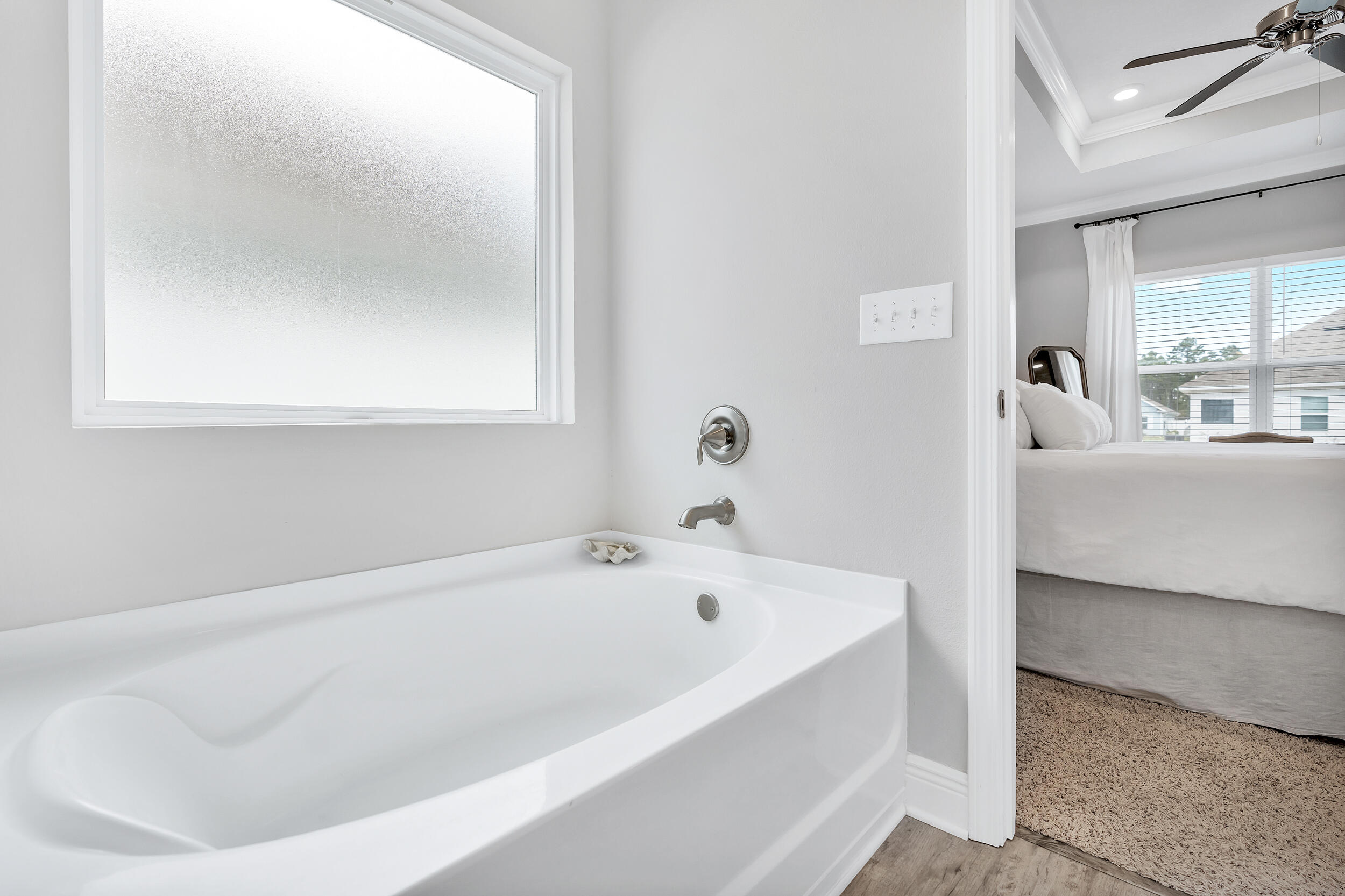 STONEGATE - Residential