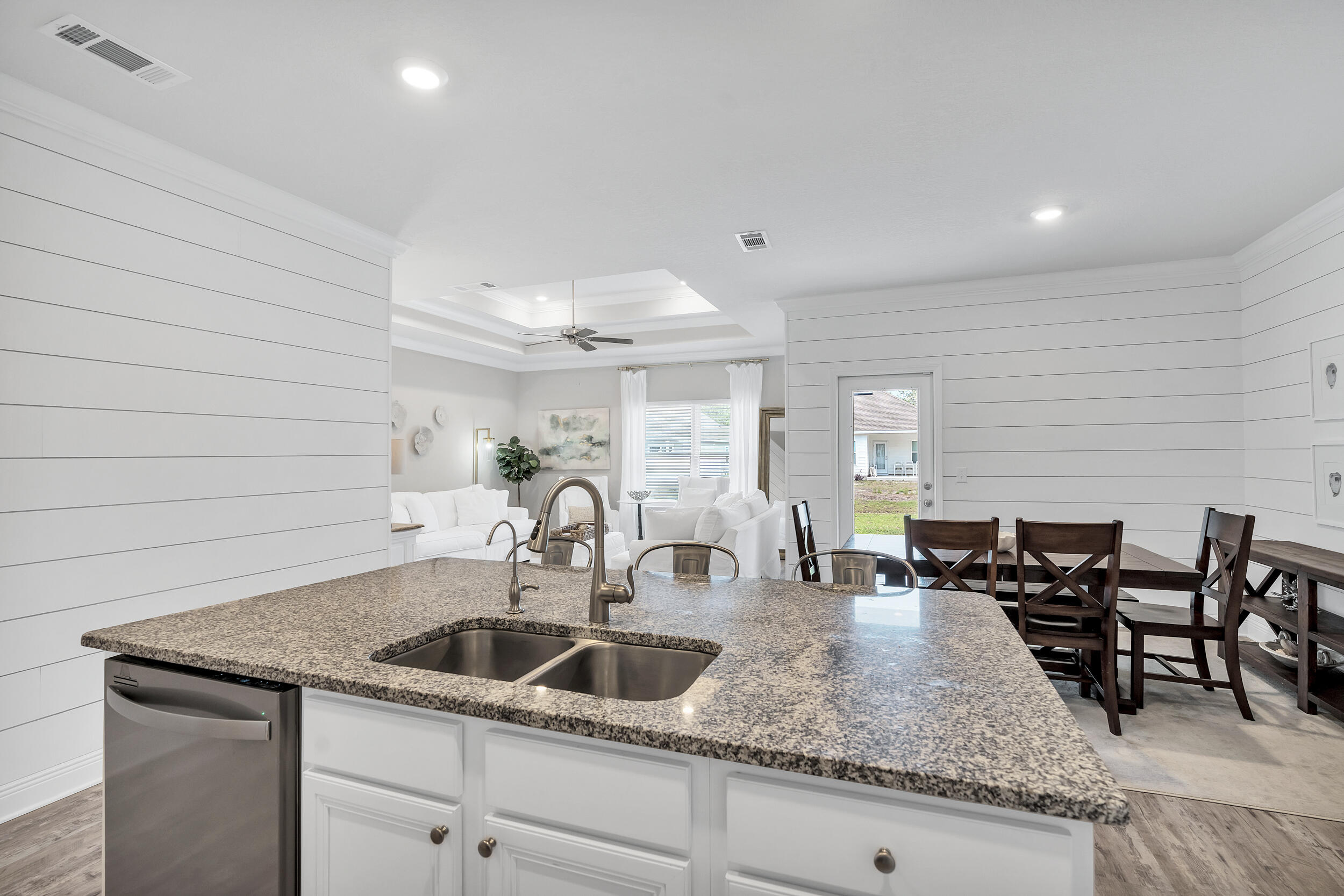 STONEGATE - Residential