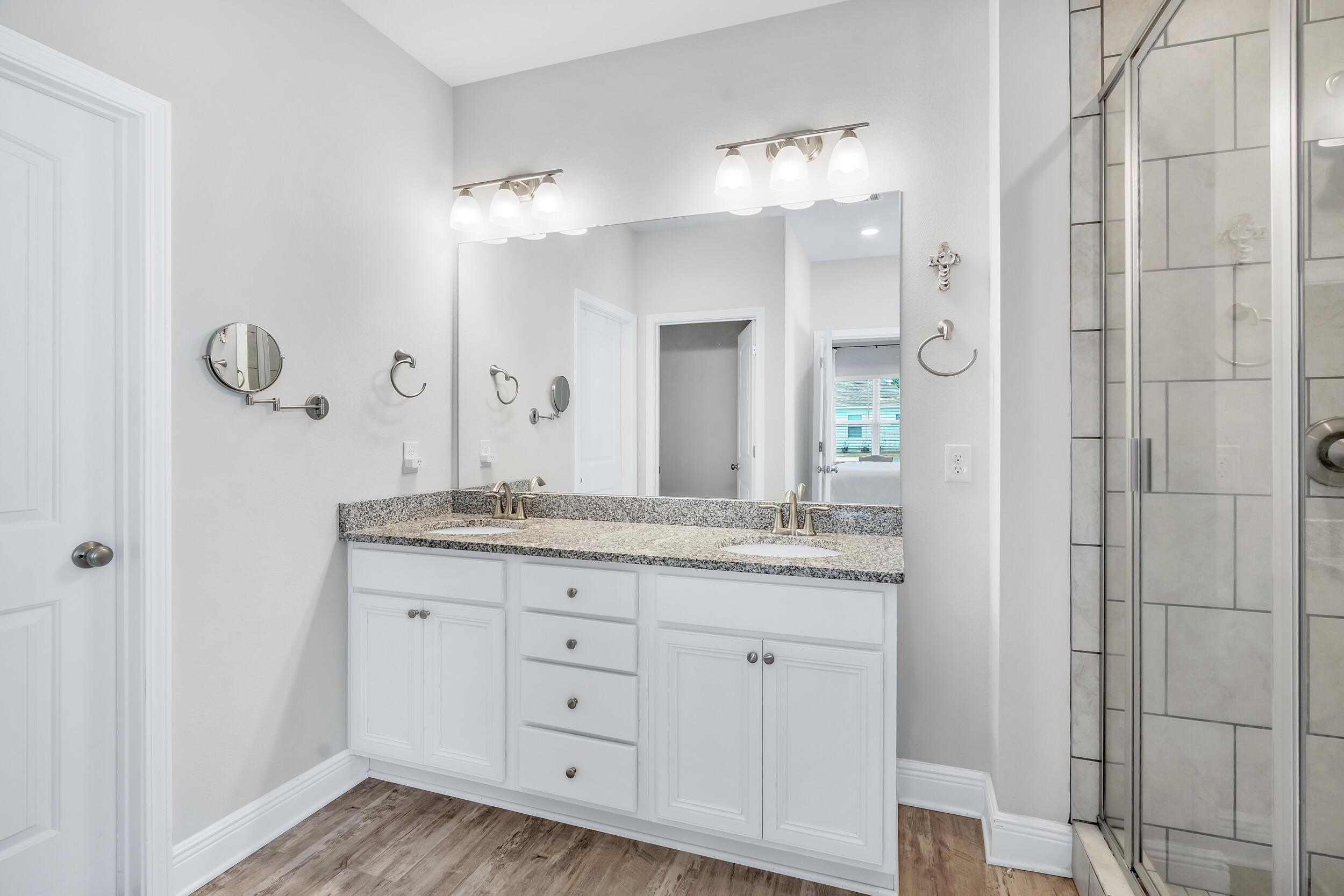 STONEGATE - Residential