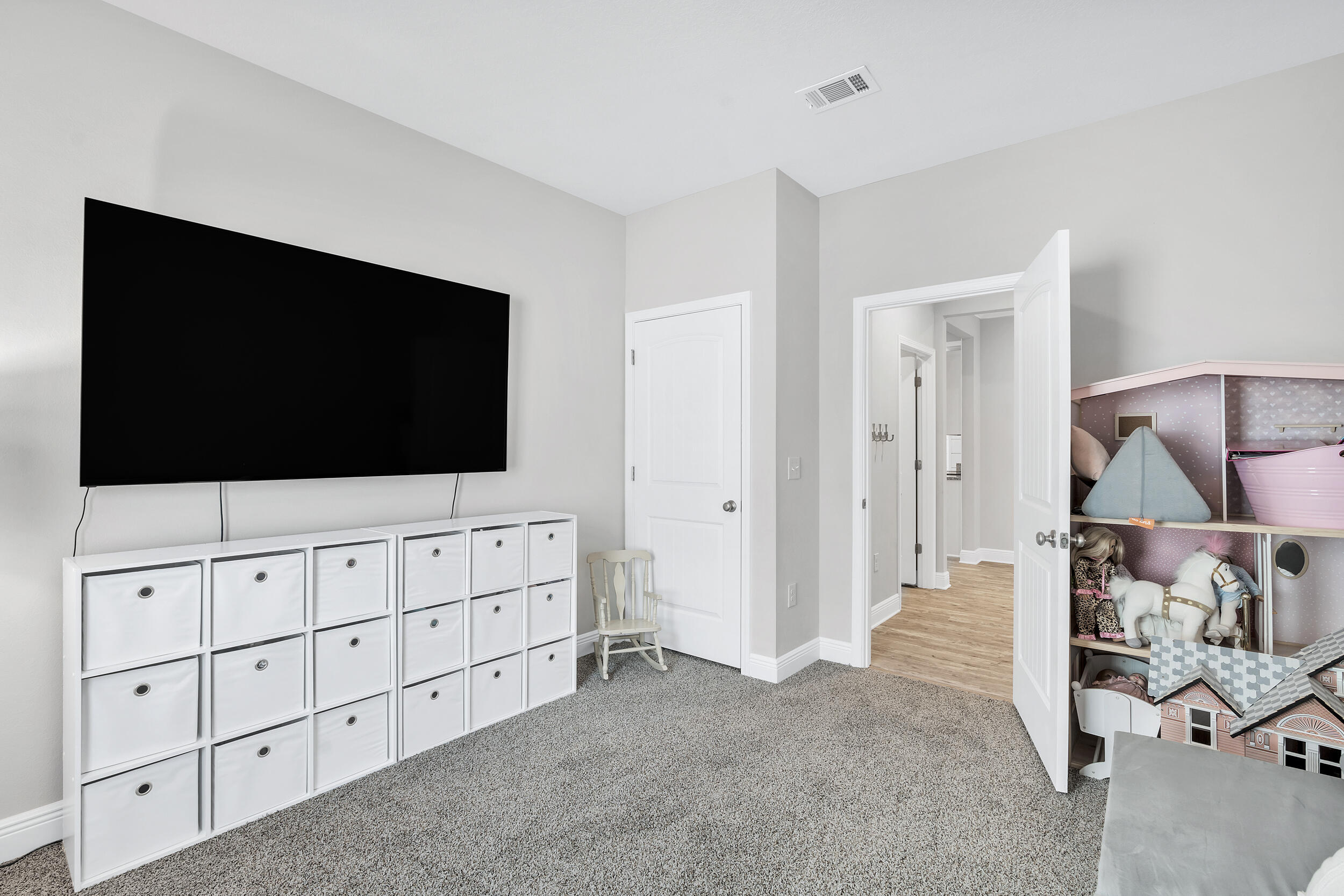 STONEGATE - Residential