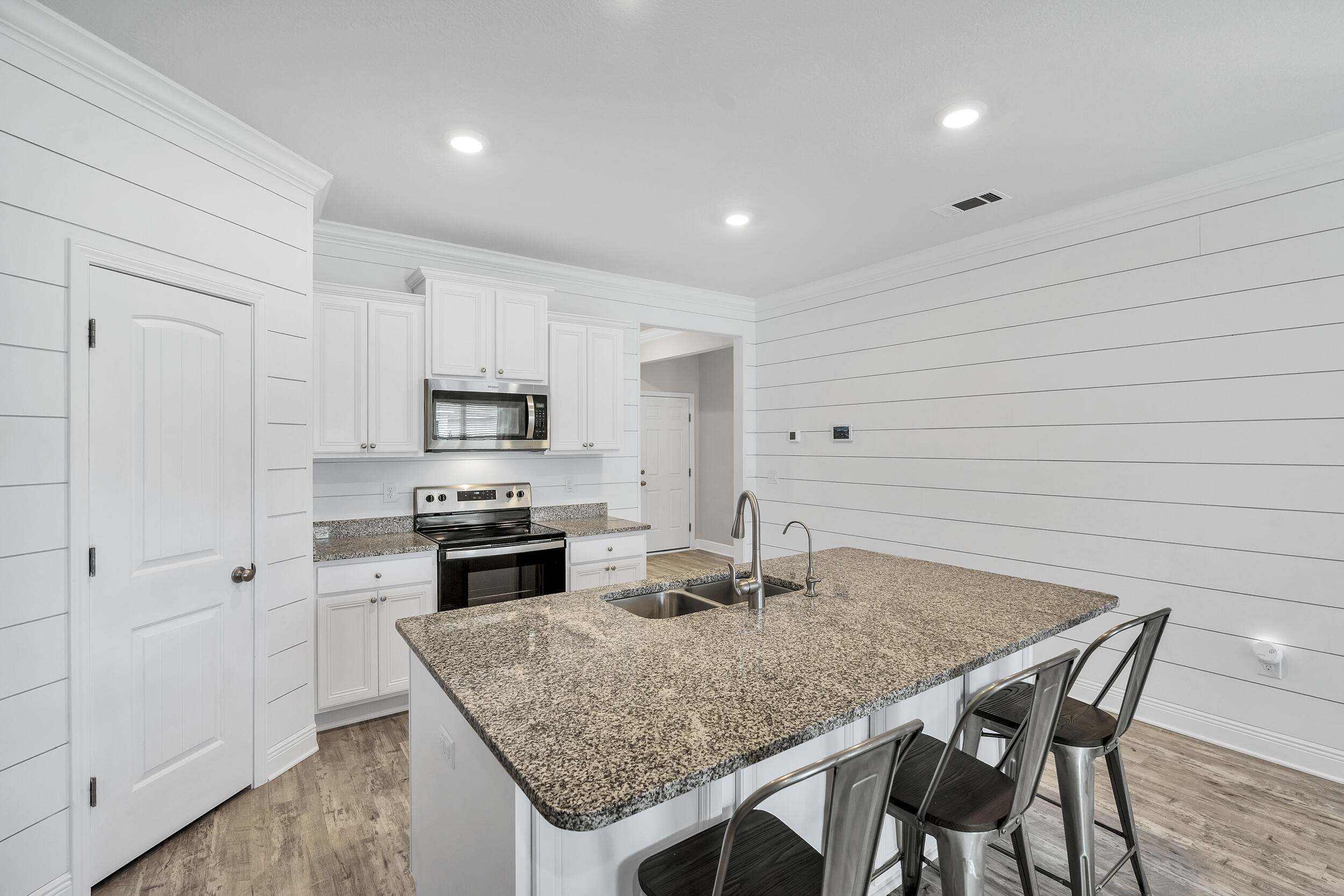 STONEGATE - Residential