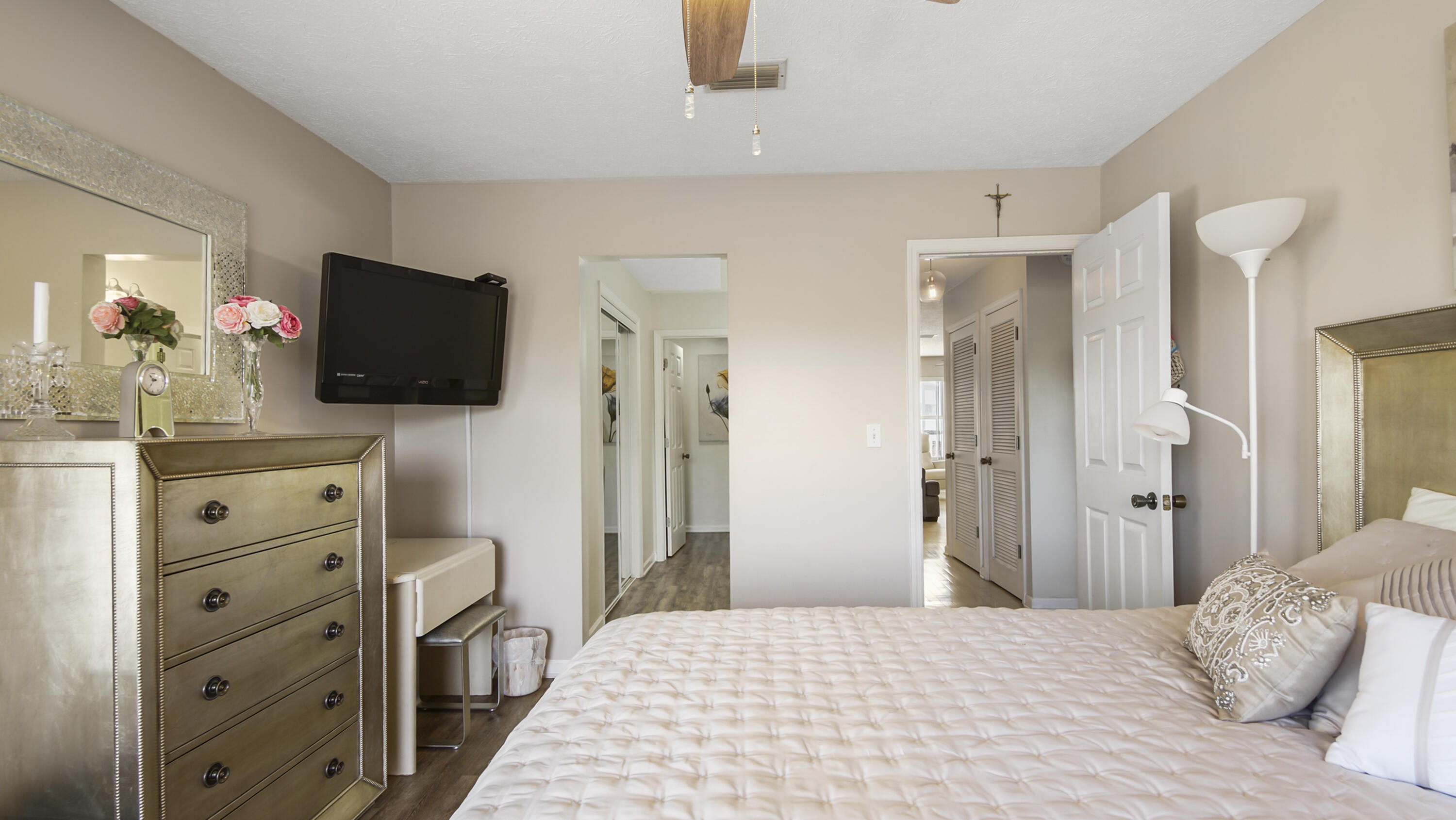 PEACHTREE PLACE 1 CONDO - Residential