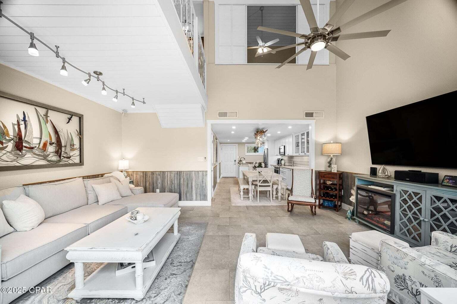 SUNNYSIDE BEACH & TENNIS CONDO - Residential