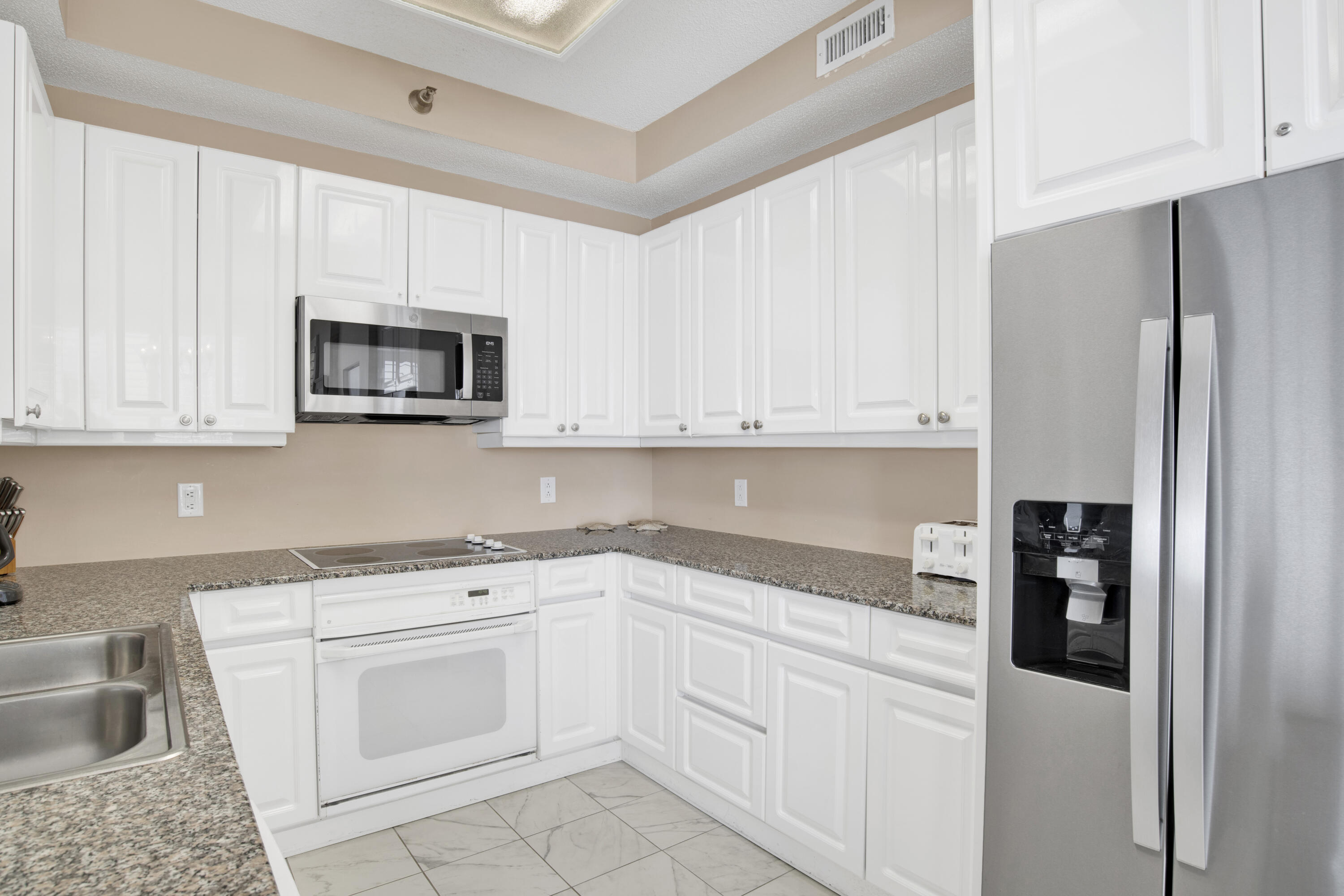BEACH COLONY RESORT - Residential