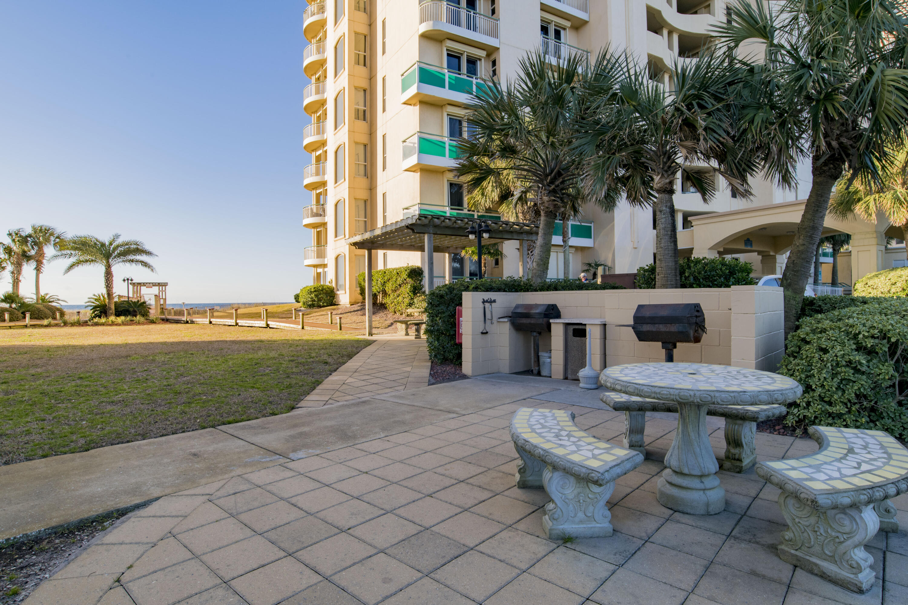 BEACH COLONY RESORT - Residential