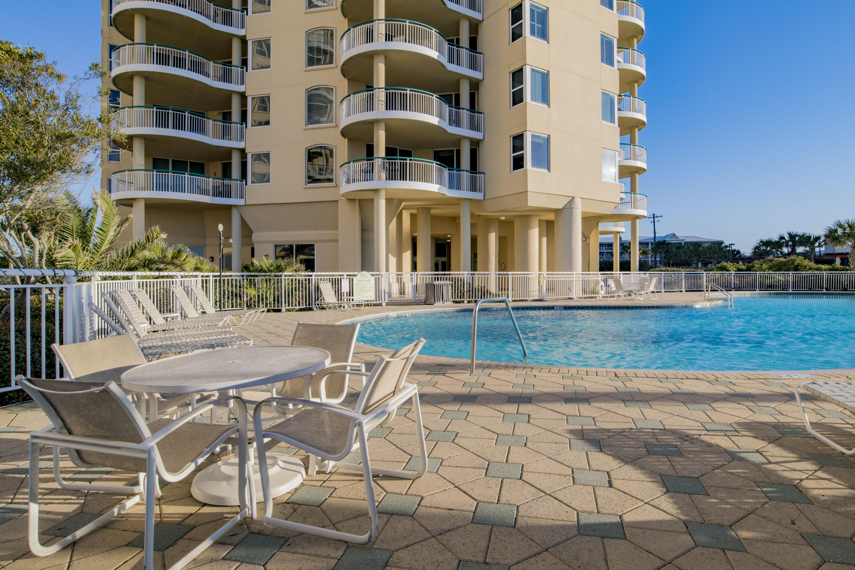 BEACH COLONY RESORT - Residential