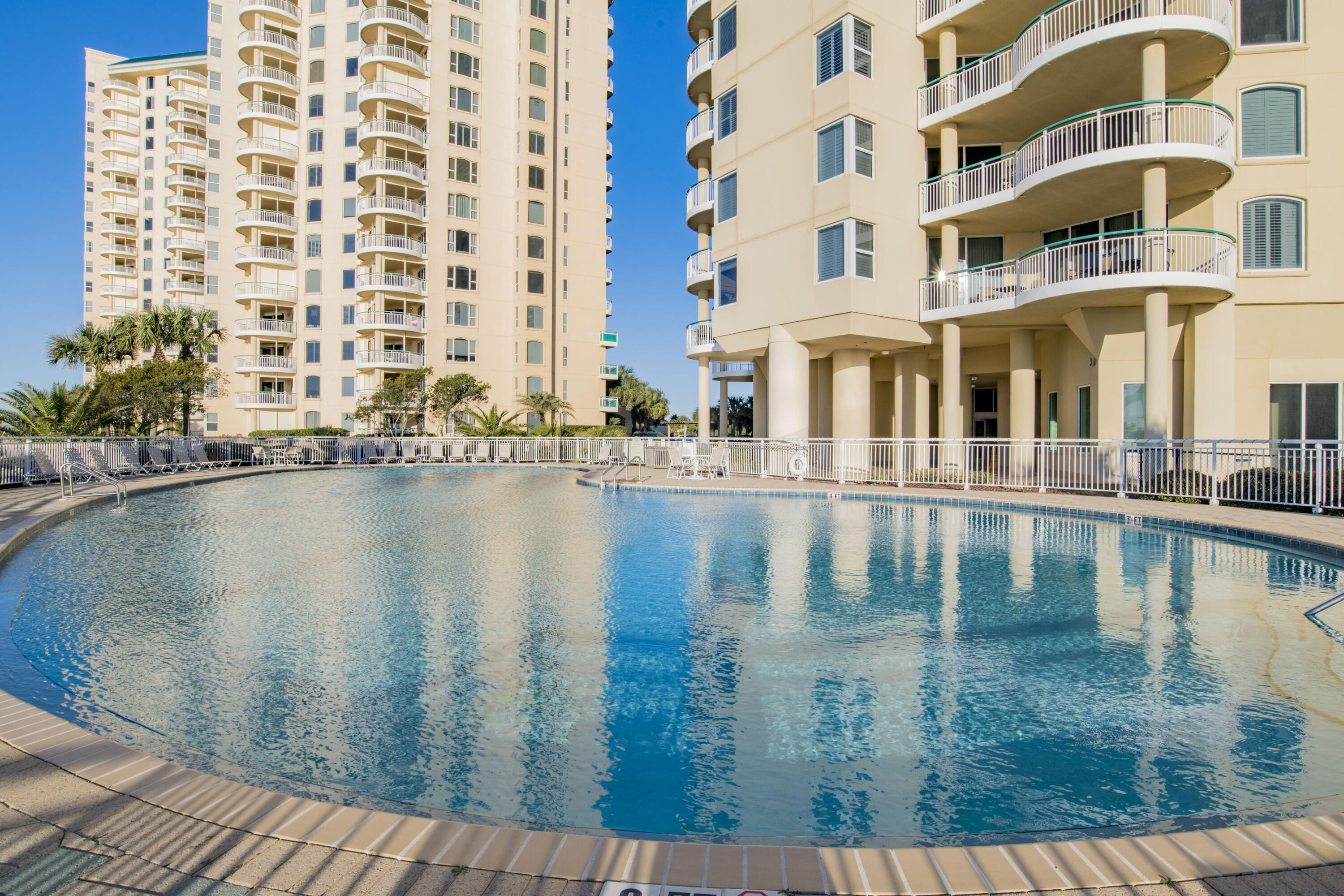 BEACH COLONY RESORT - Residential