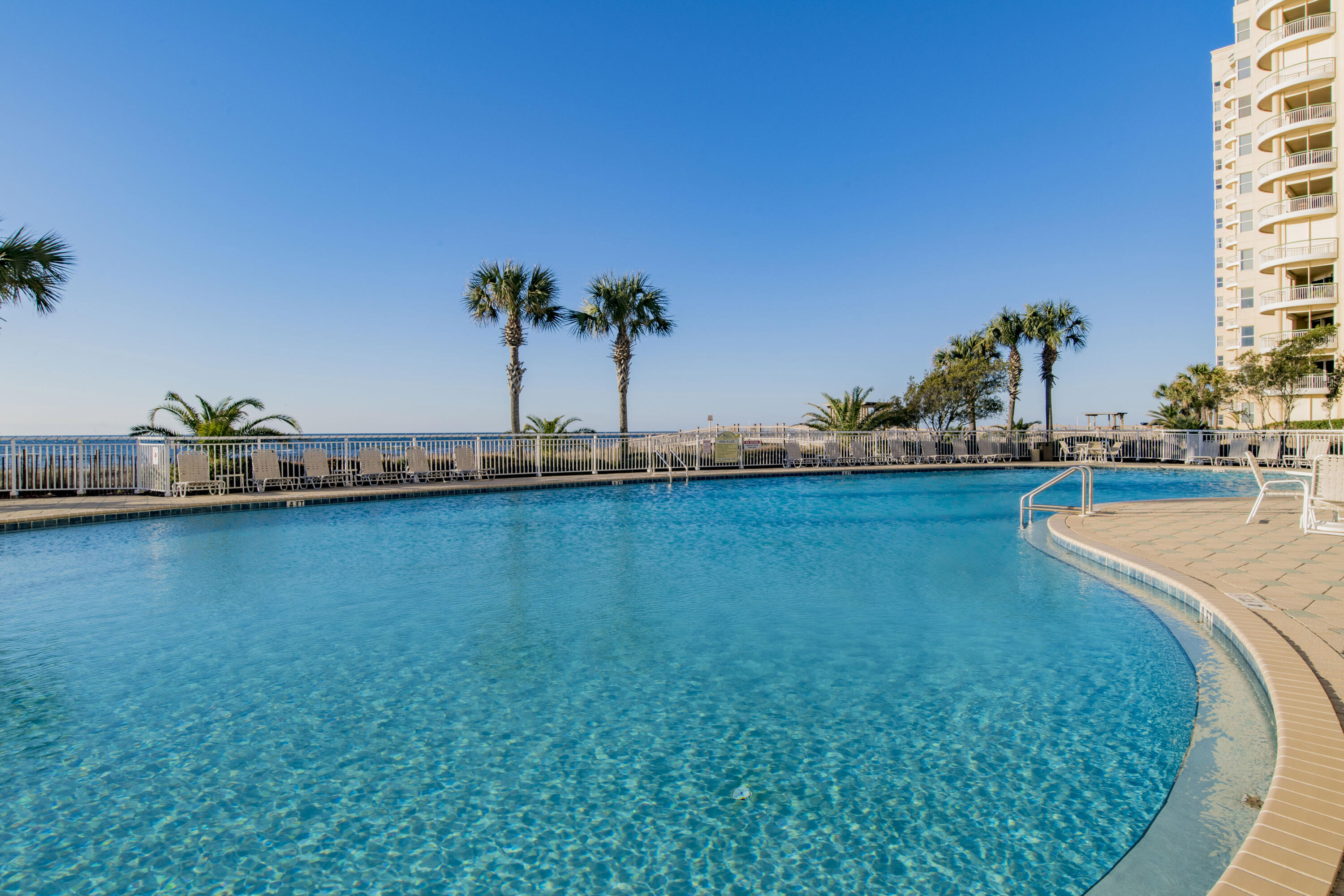 BEACH COLONY RESORT - Residential