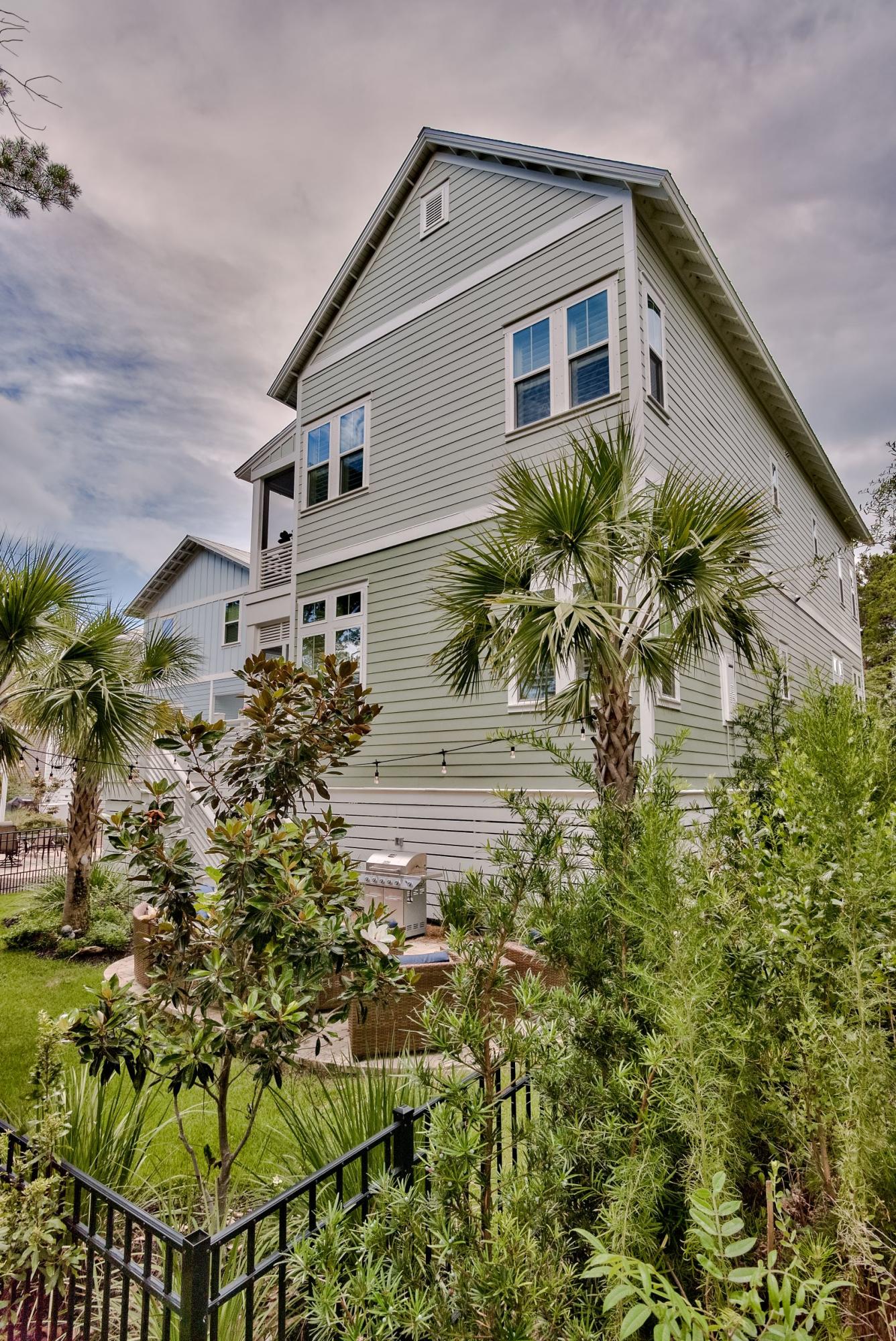 HIGHLAND PARKS - Residential