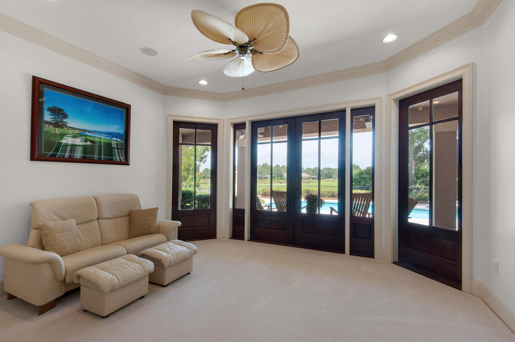 ISLAND GREEN - Residential