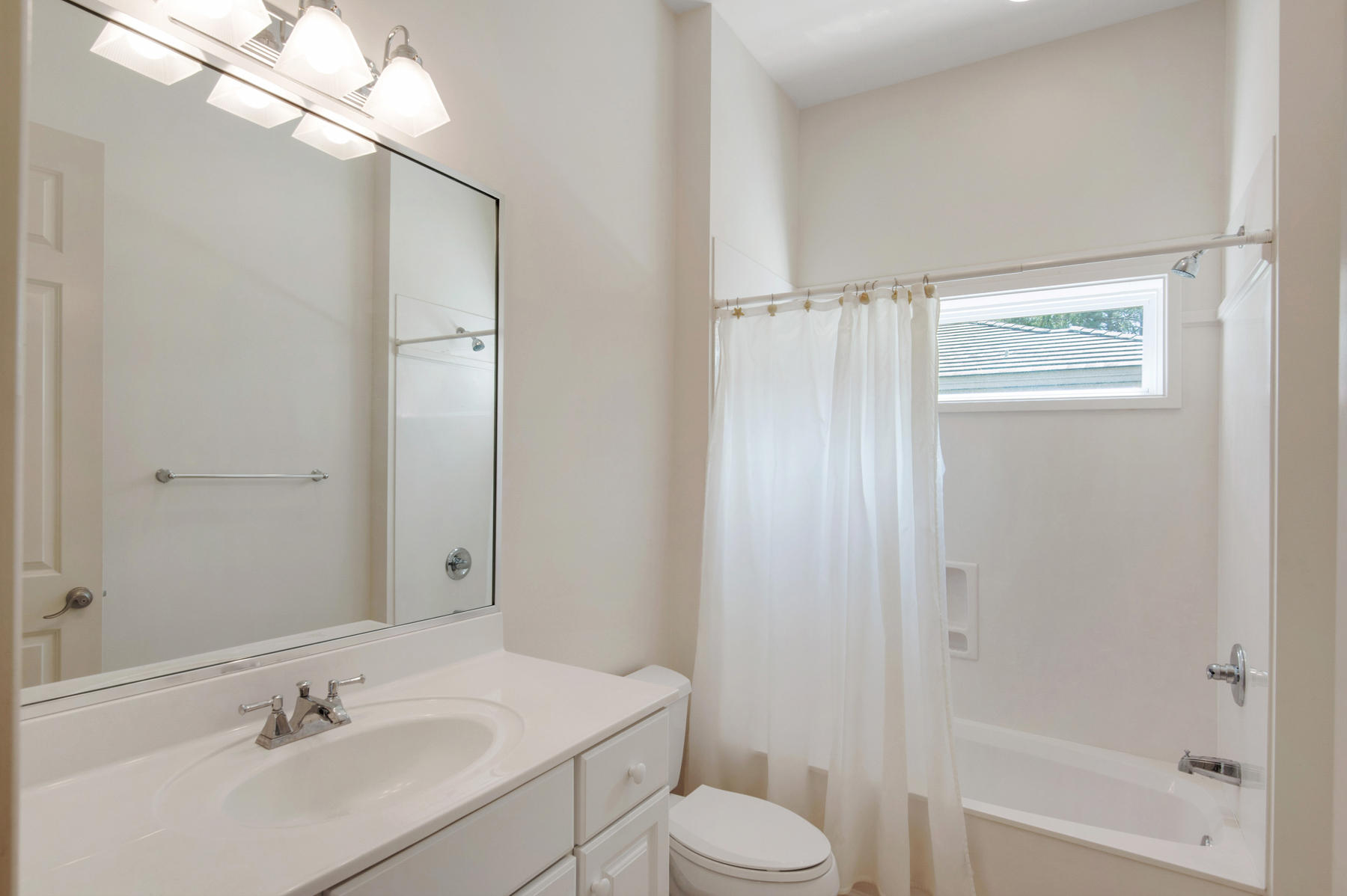 ISLAND GREEN - Residential