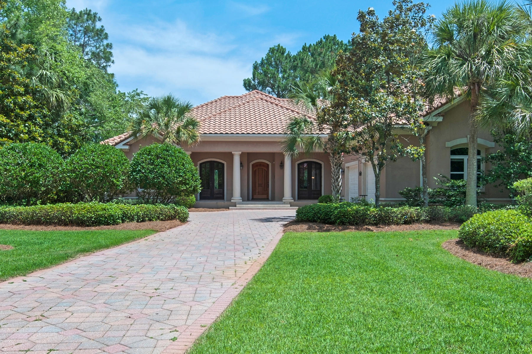 ISLAND GREEN - Residential