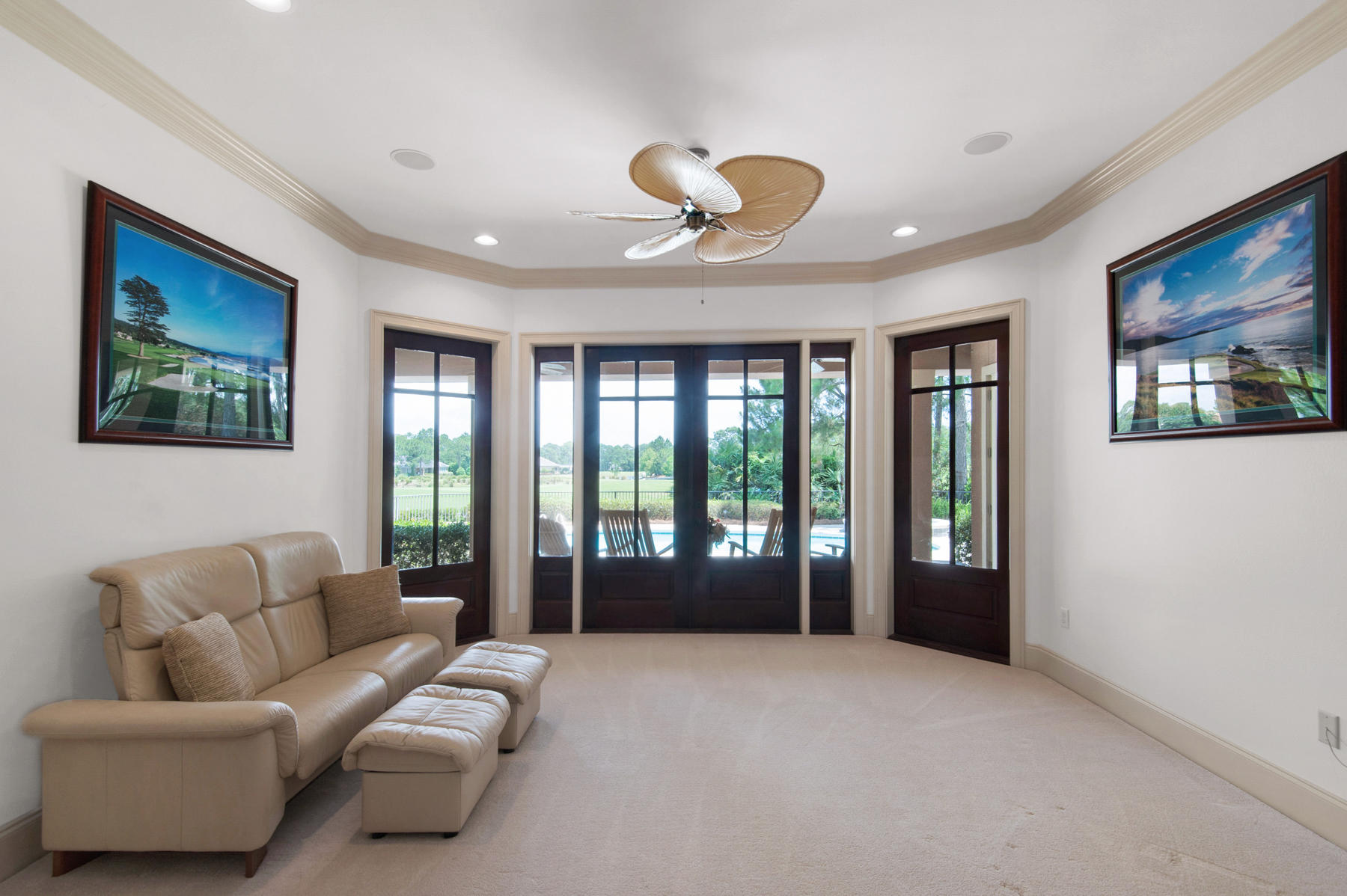 ISLAND GREEN - Residential