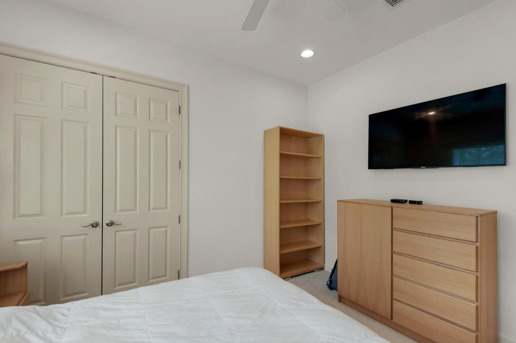 ISLAND GREEN - Residential