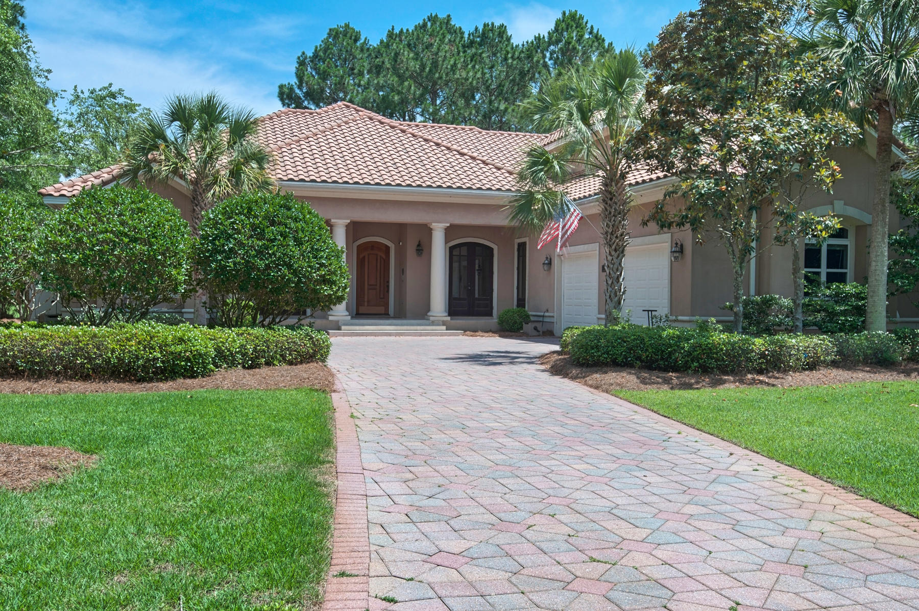 ISLAND GREEN - Residential