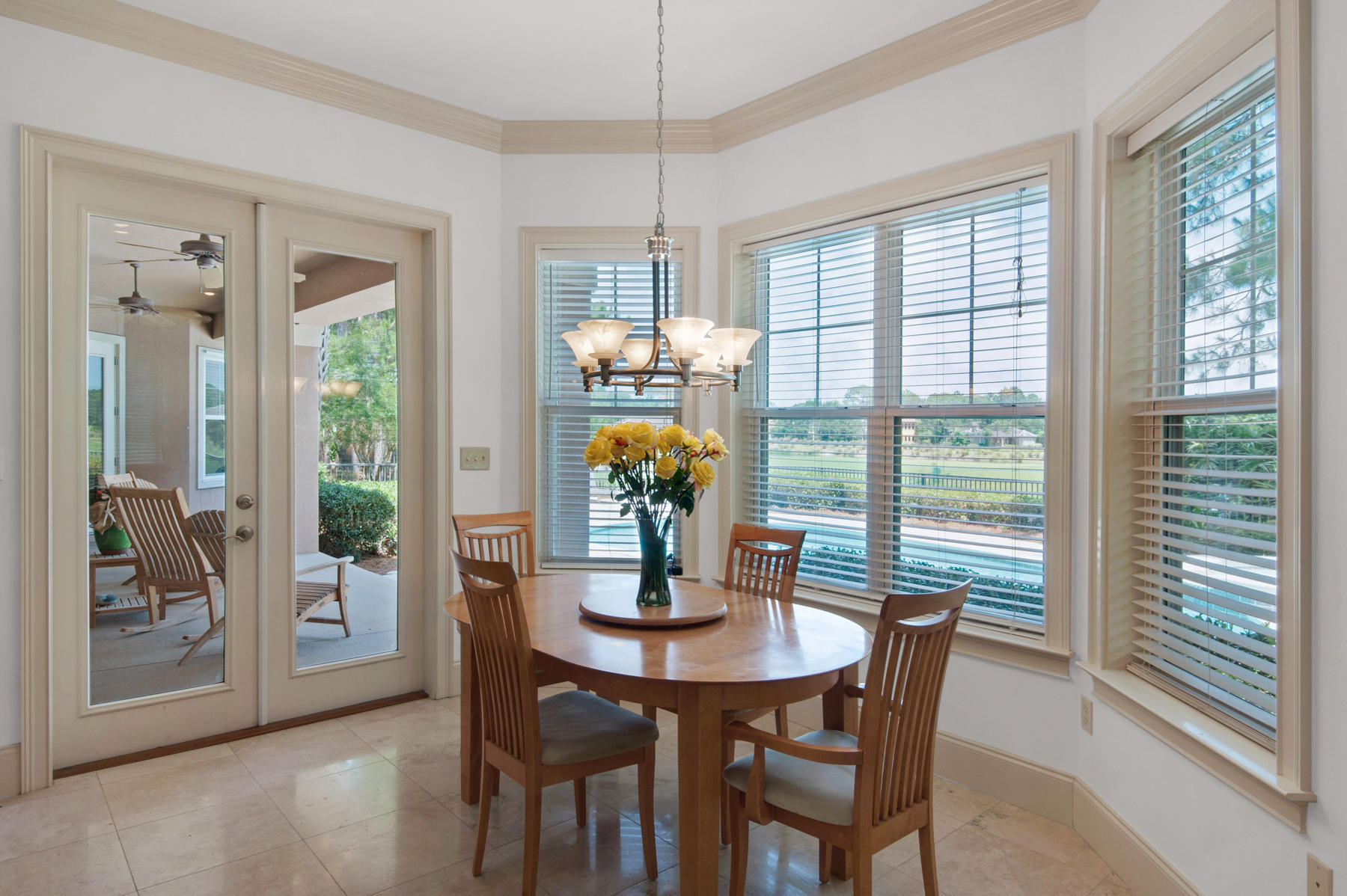 ISLAND GREEN - Residential