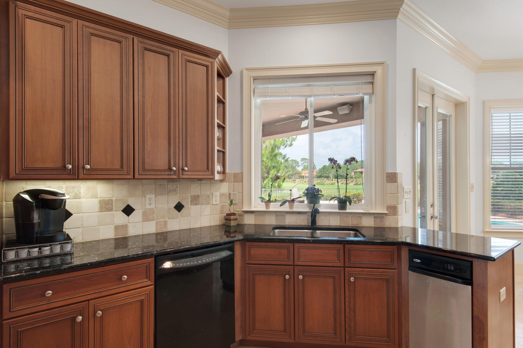 ISLAND GREEN - Residential