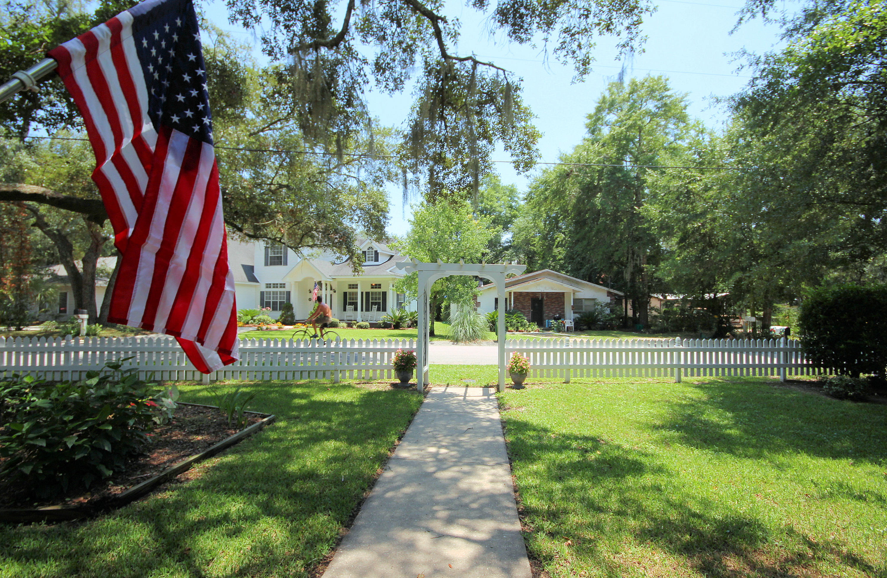 ARKIE & J E ALLEN S/D - Residential