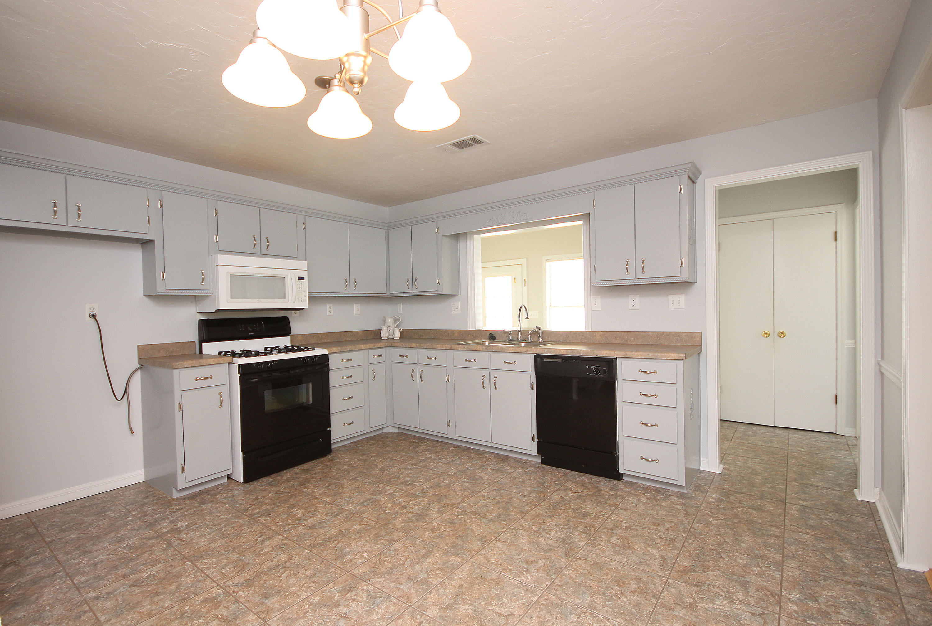 ARKIE & J E ALLEN S/D - Residential