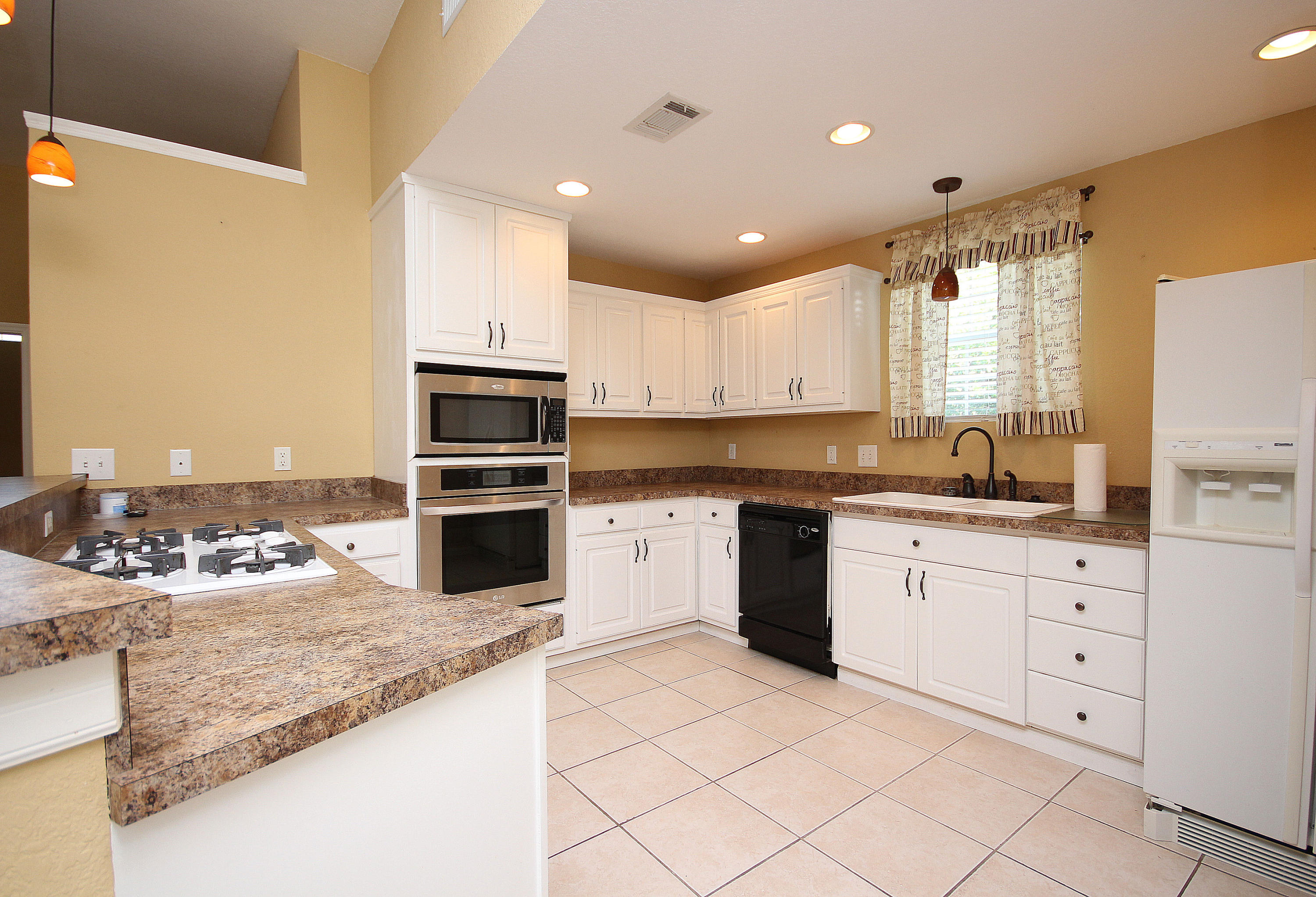 ARKIE & J E ALLEN S/D - Residential