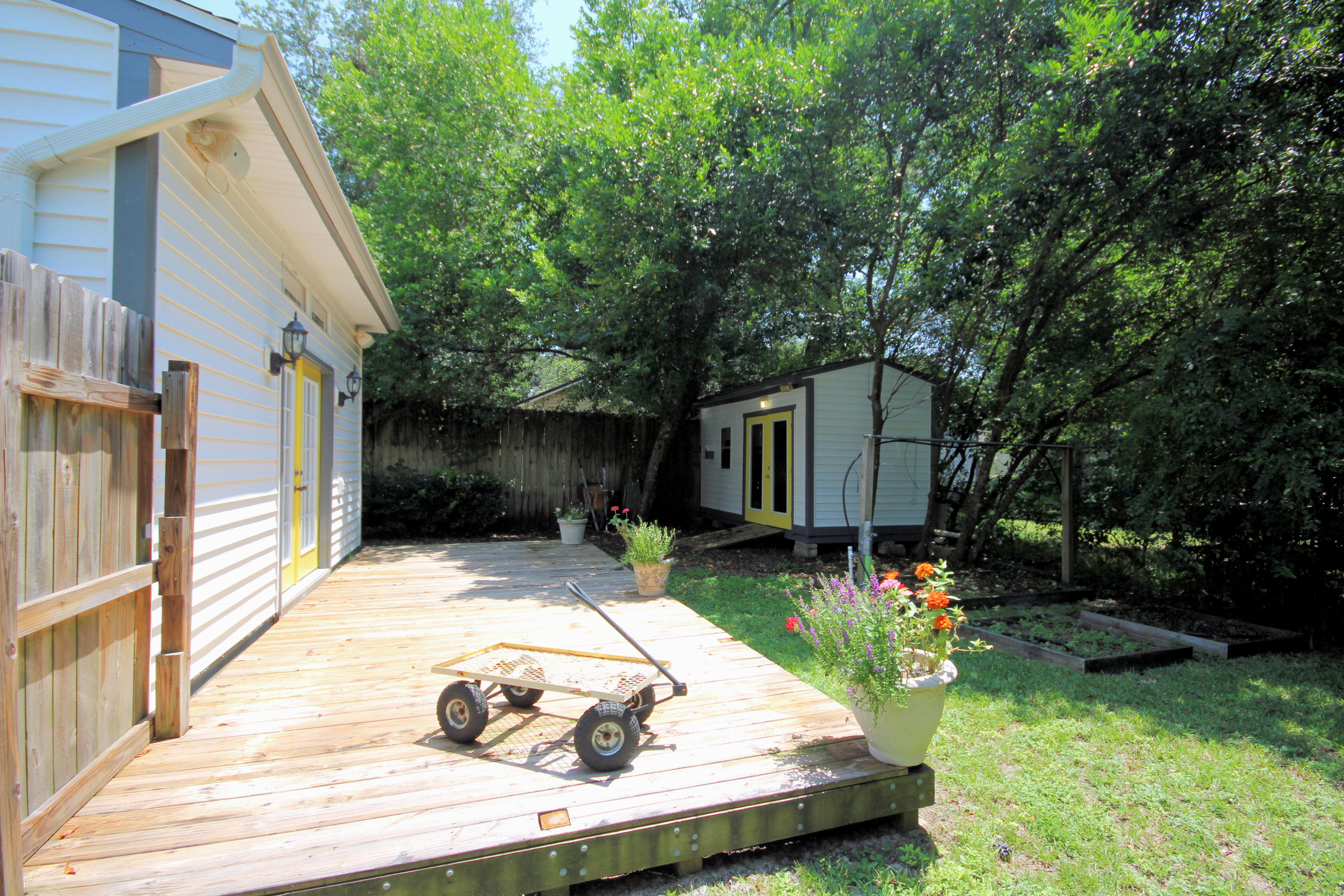 ARKIE & J E ALLEN S/D - Residential