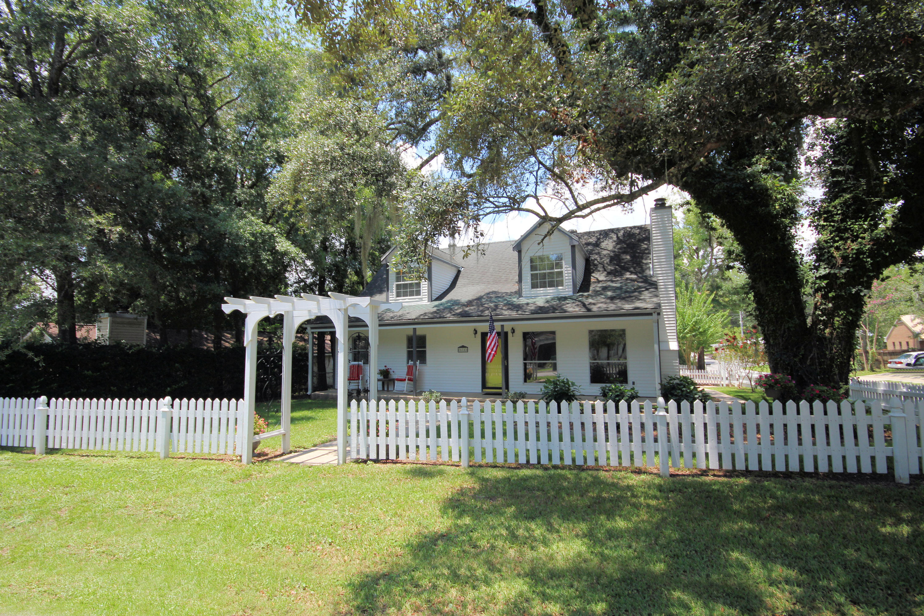 ARKIE & J E ALLEN S/D - Residential