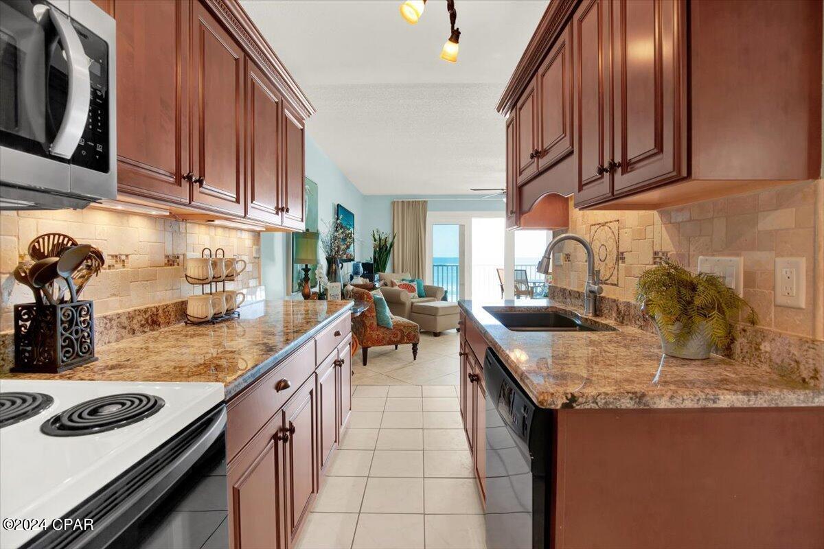 MARINER WEST CONDO - Residential