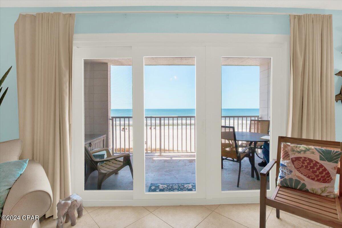 MARINER WEST CONDO - Residential