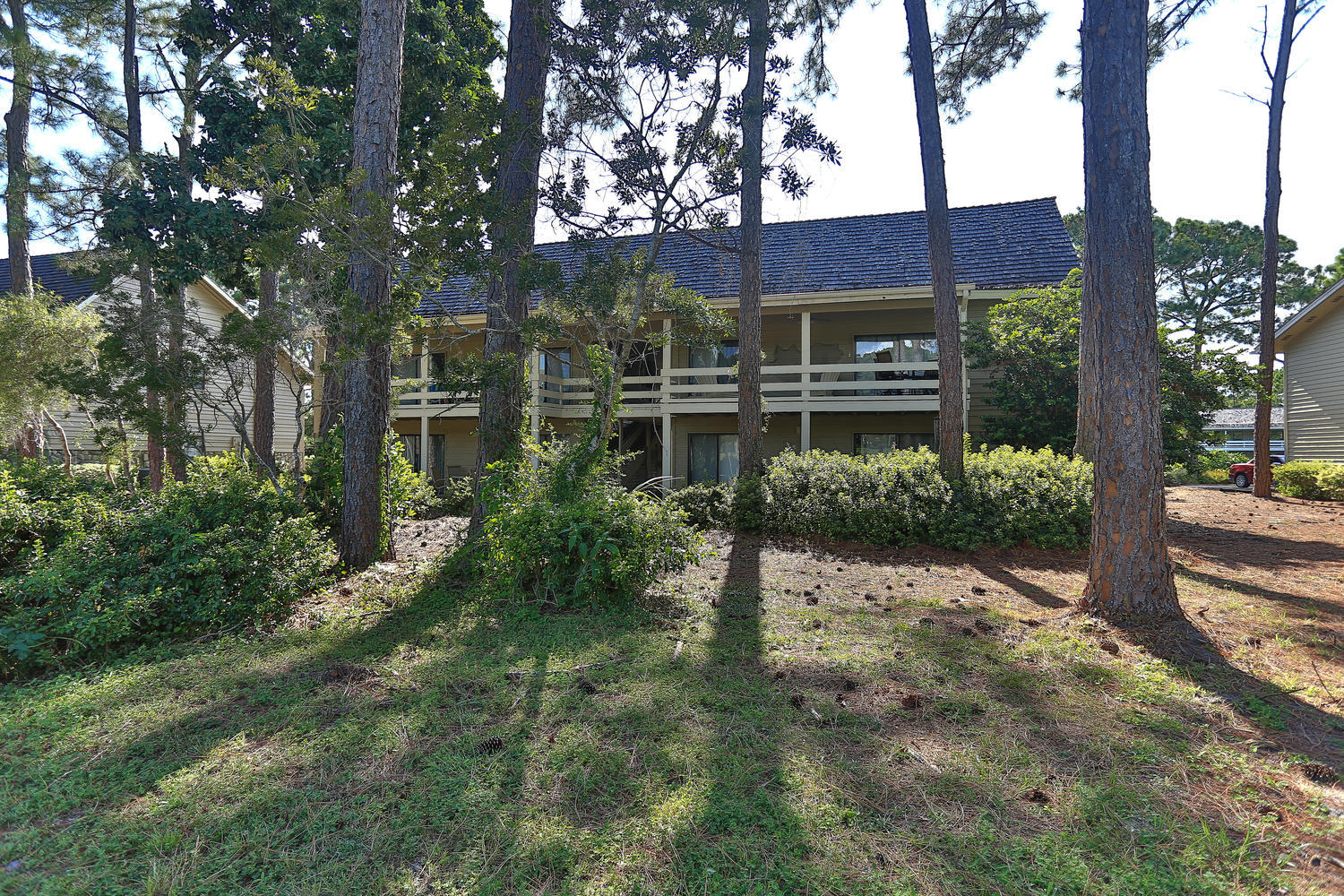 SEASCAPE CONDO GARDEN VILLA - Residential