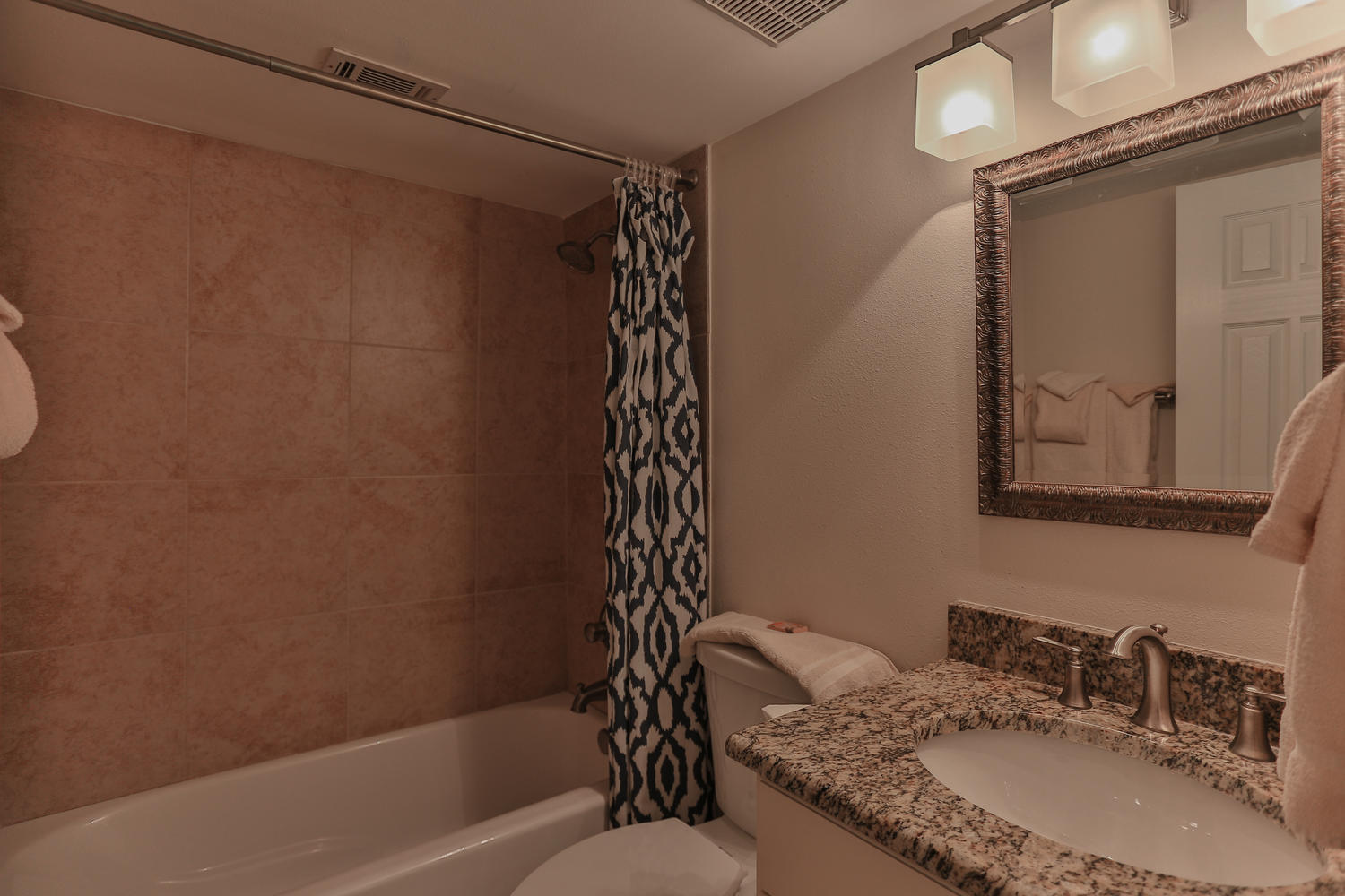 SEASCAPE CONDO GARDEN VILLA - Residential