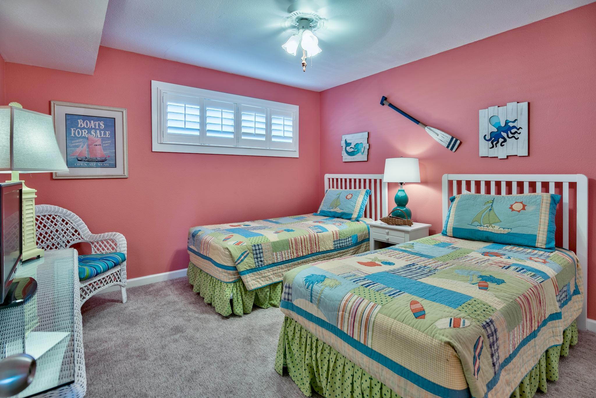 ISLANDER CONDO PH 2 - Residential