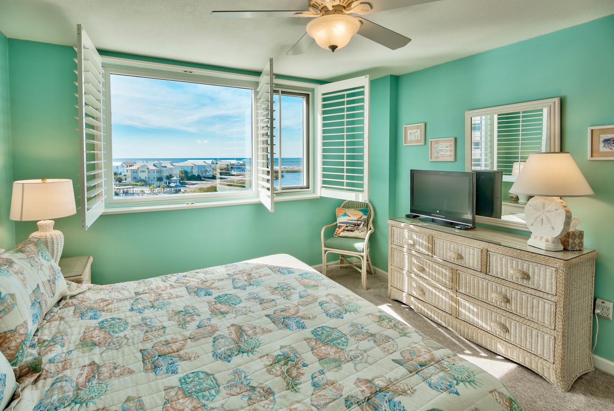 ISLANDER CONDO PH 2 - Residential