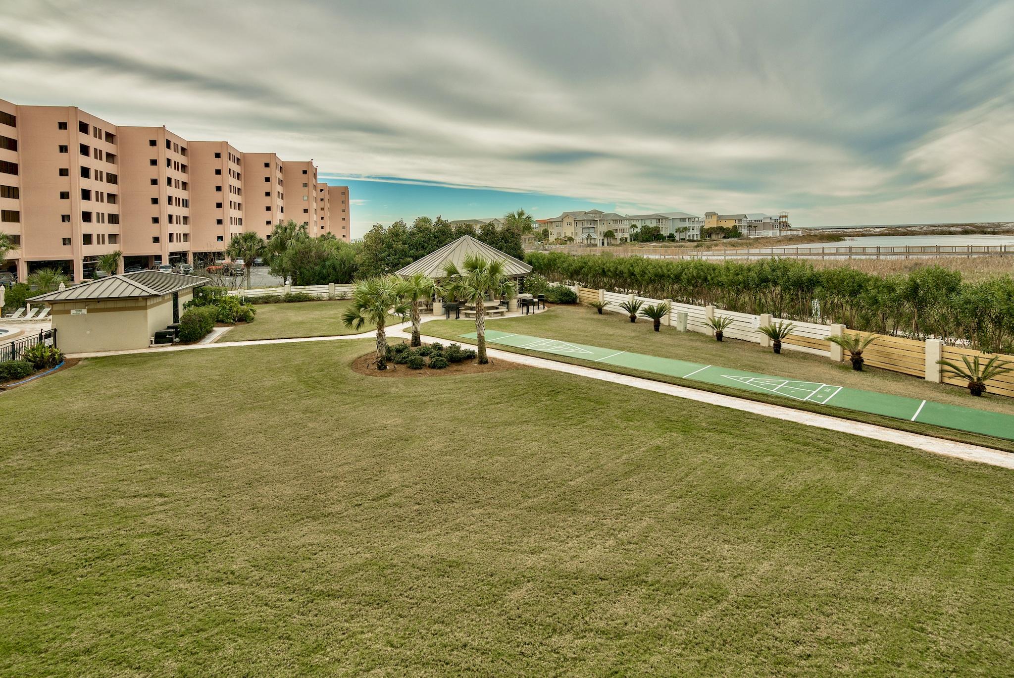 ISLANDER CONDO PH 2 - Residential