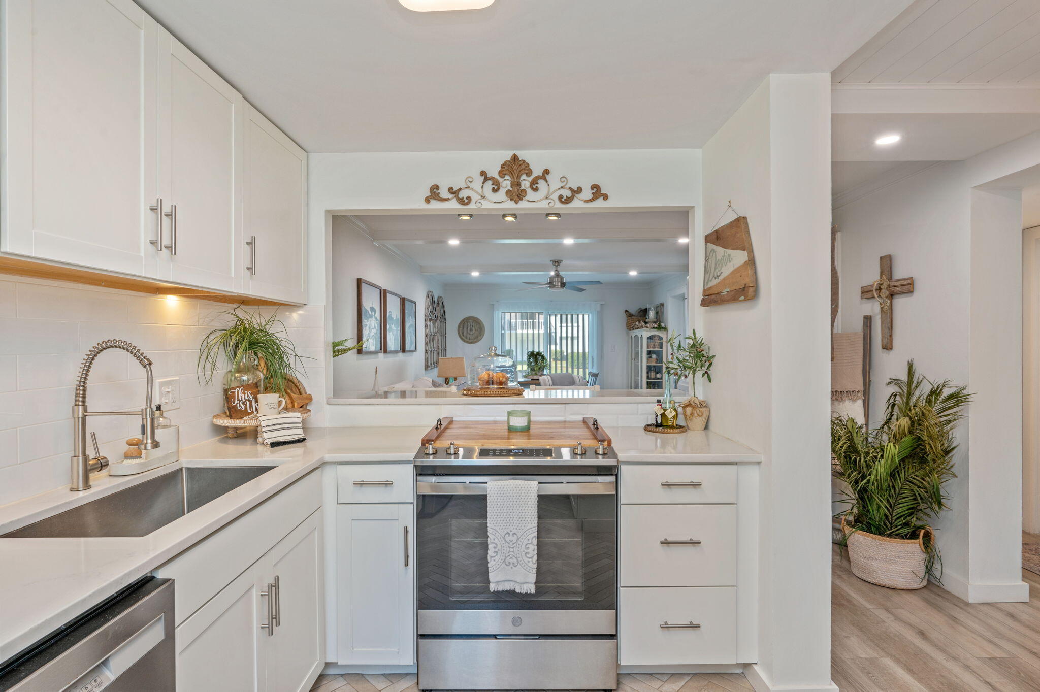 CENTURY PARK WEST - Residential
