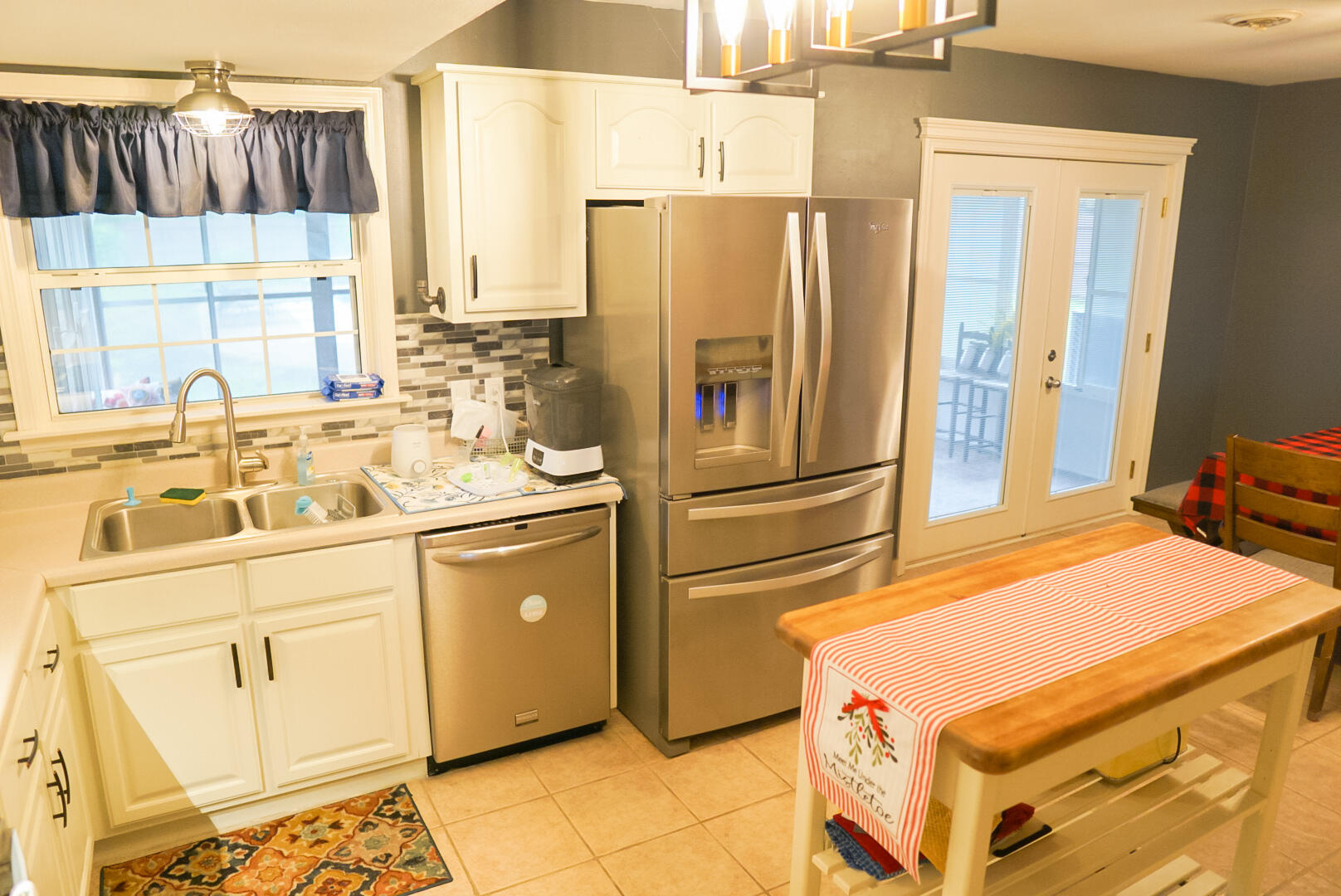 SANTASIA PARK 3RD ADDN - Residential Lease
