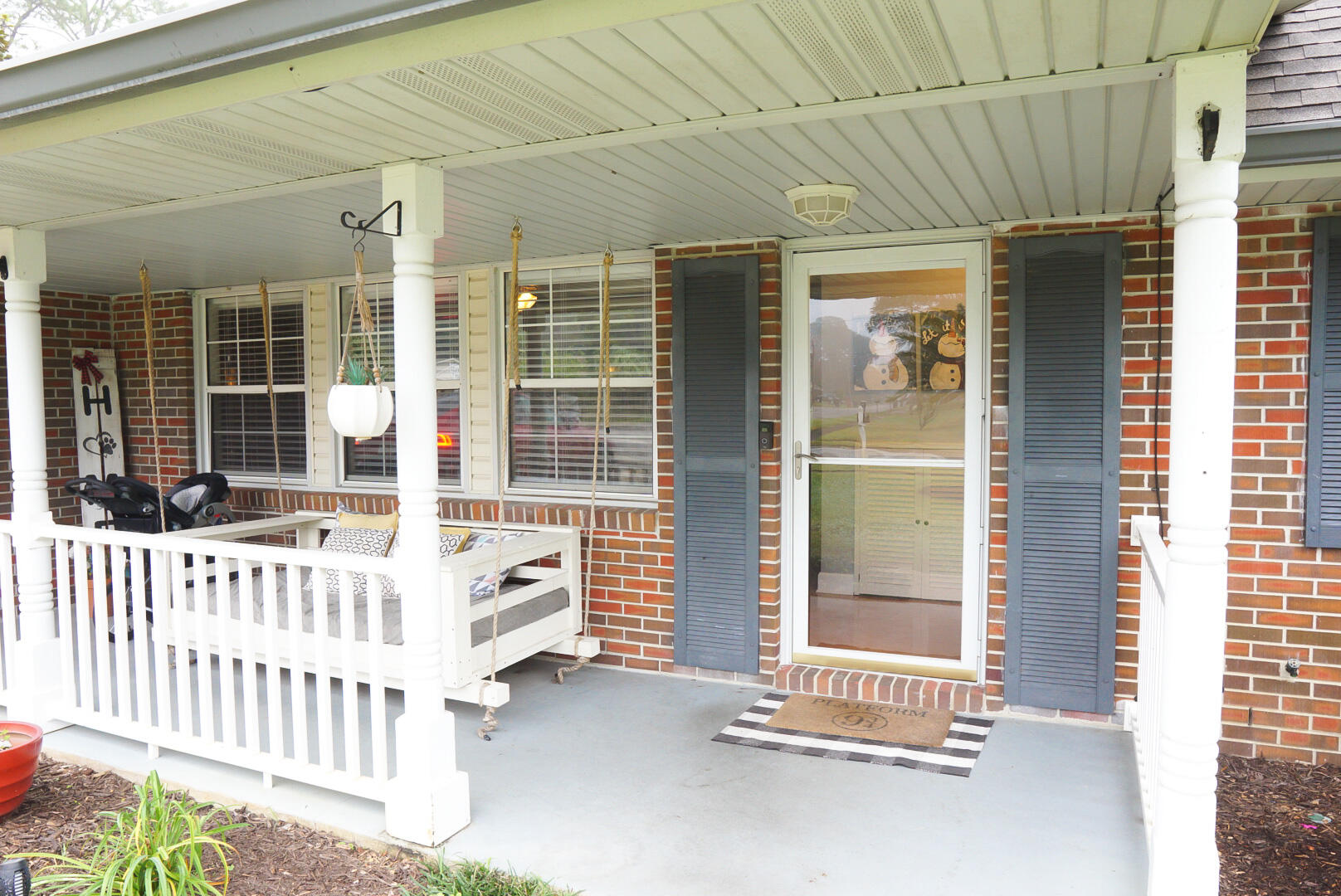 SANTASIA PARK 3RD ADDN - Residential Lease