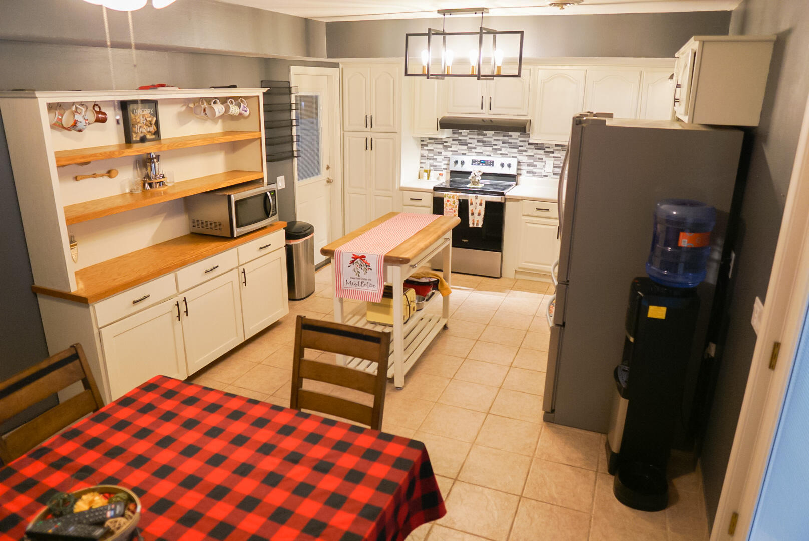 SANTASIA PARK 3RD ADDN - Residential Lease