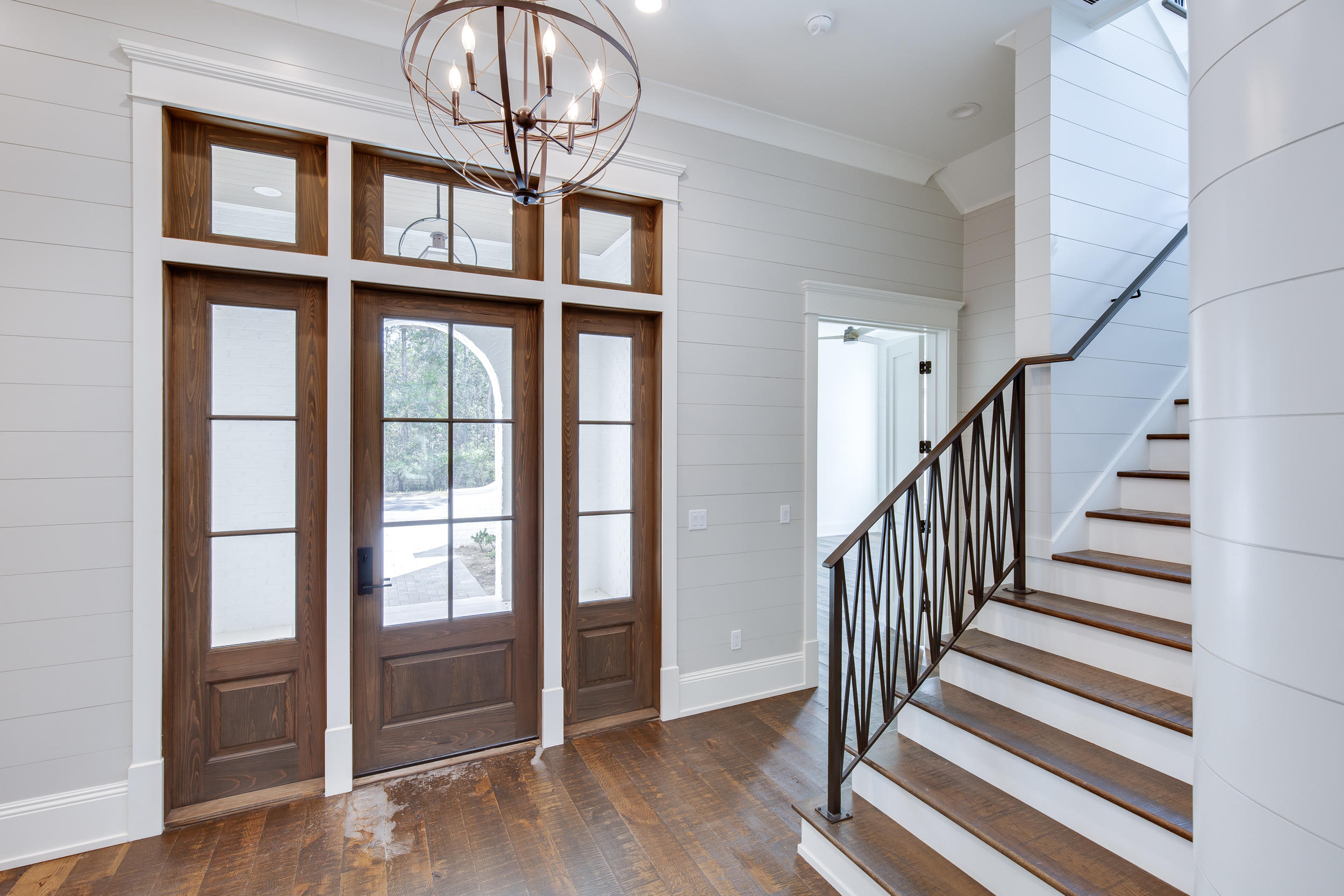CHURCHILL OAKS - Residential