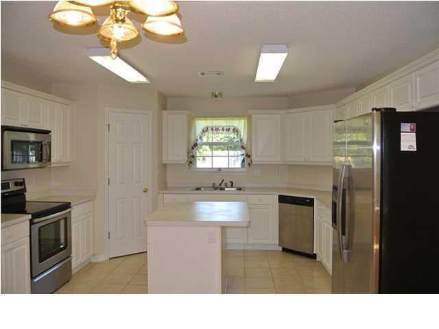 BRISTOL VILLAGE RAINTREE ESTATES - Residential Lease