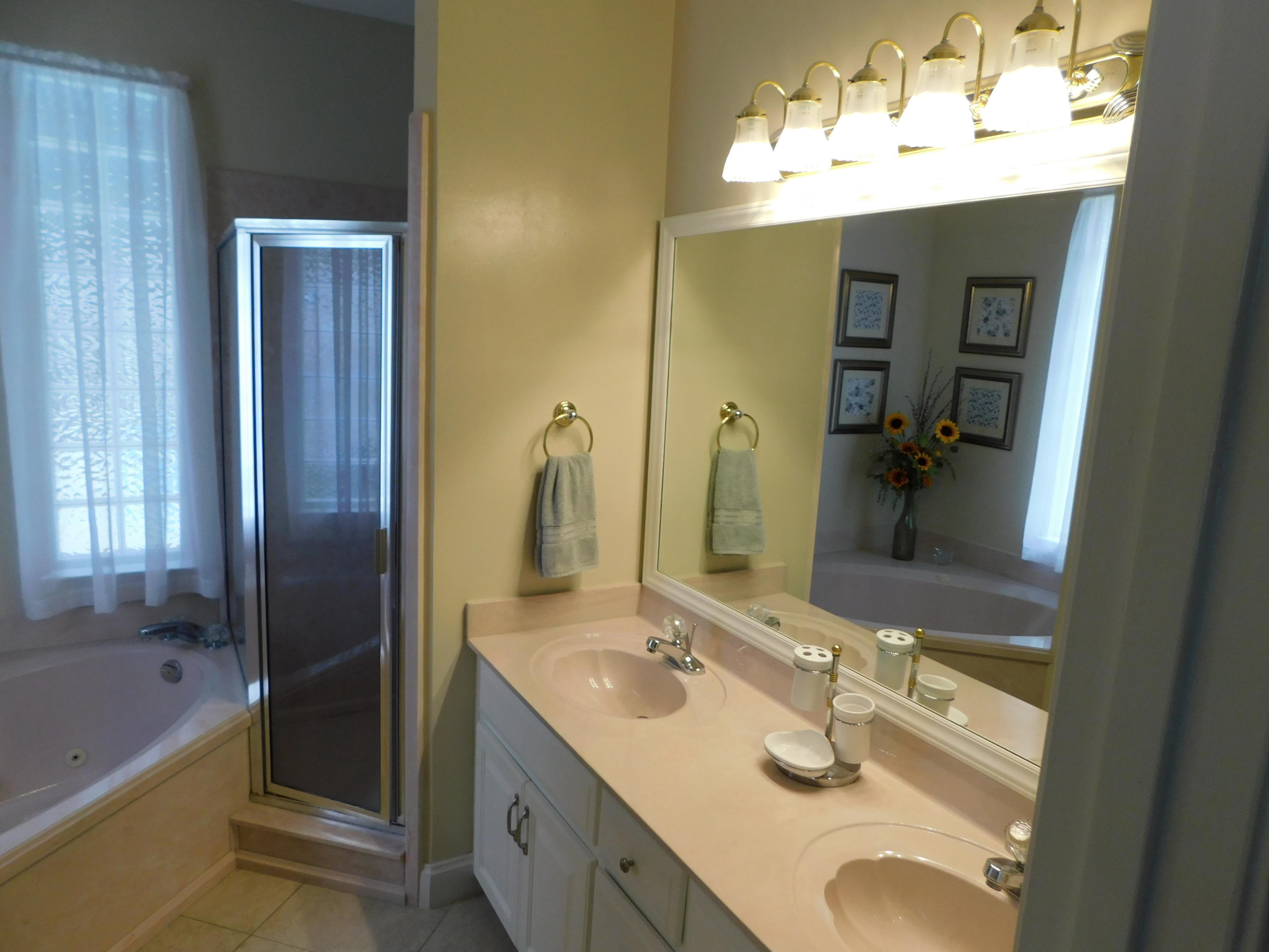 PINNACLE POINT - Residential