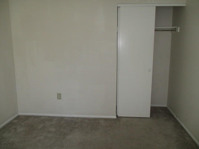HIDDEN COVE T/H - Residential Lease