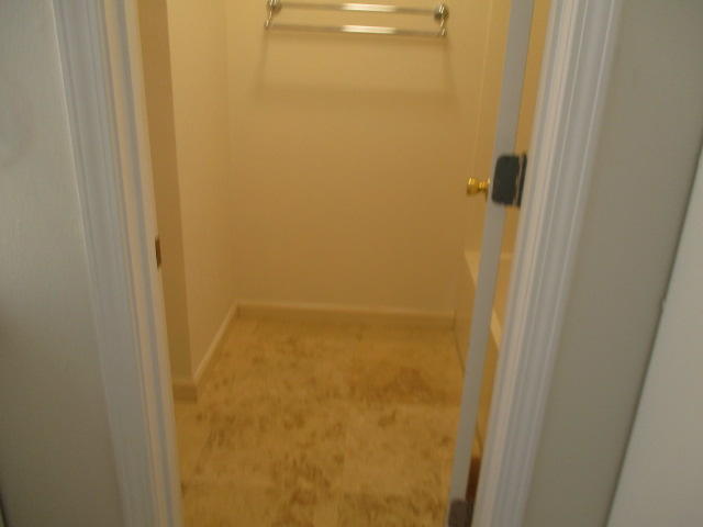 HIDDEN COVE T/H - Residential Lease