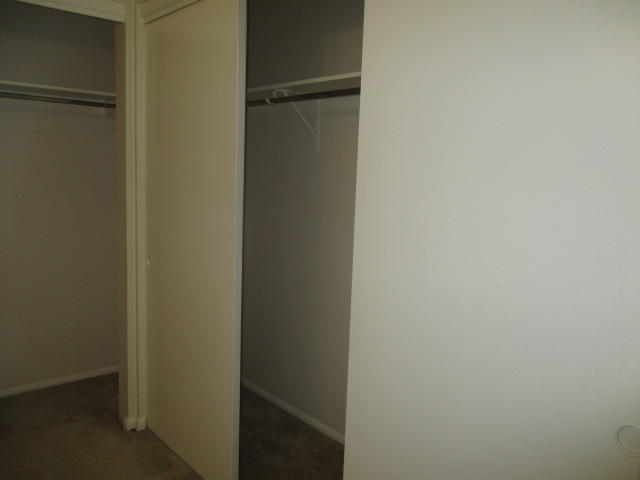 HIDDEN COVE T/H - Residential Lease