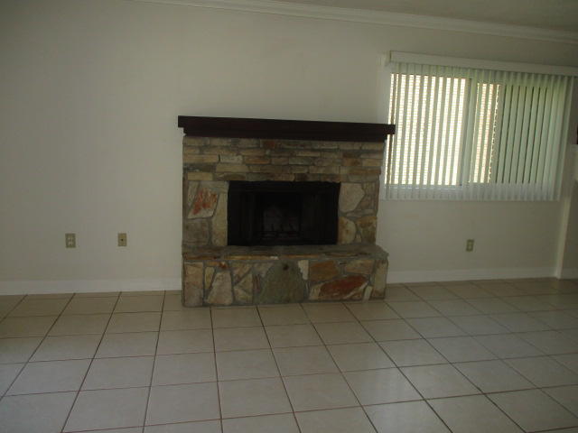 HIDDEN COVE T/H - Residential Lease