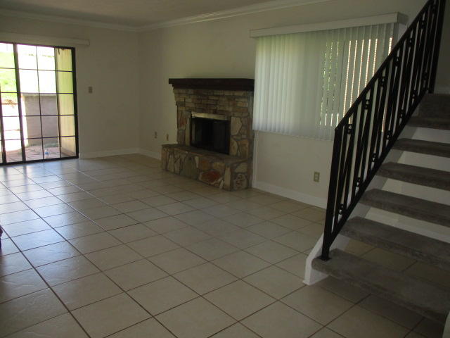 HIDDEN COVE T/H - Residential Lease