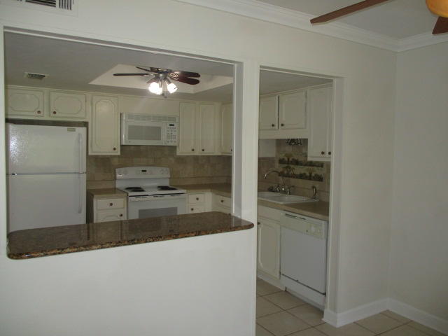 HIDDEN COVE T/H - Residential Lease