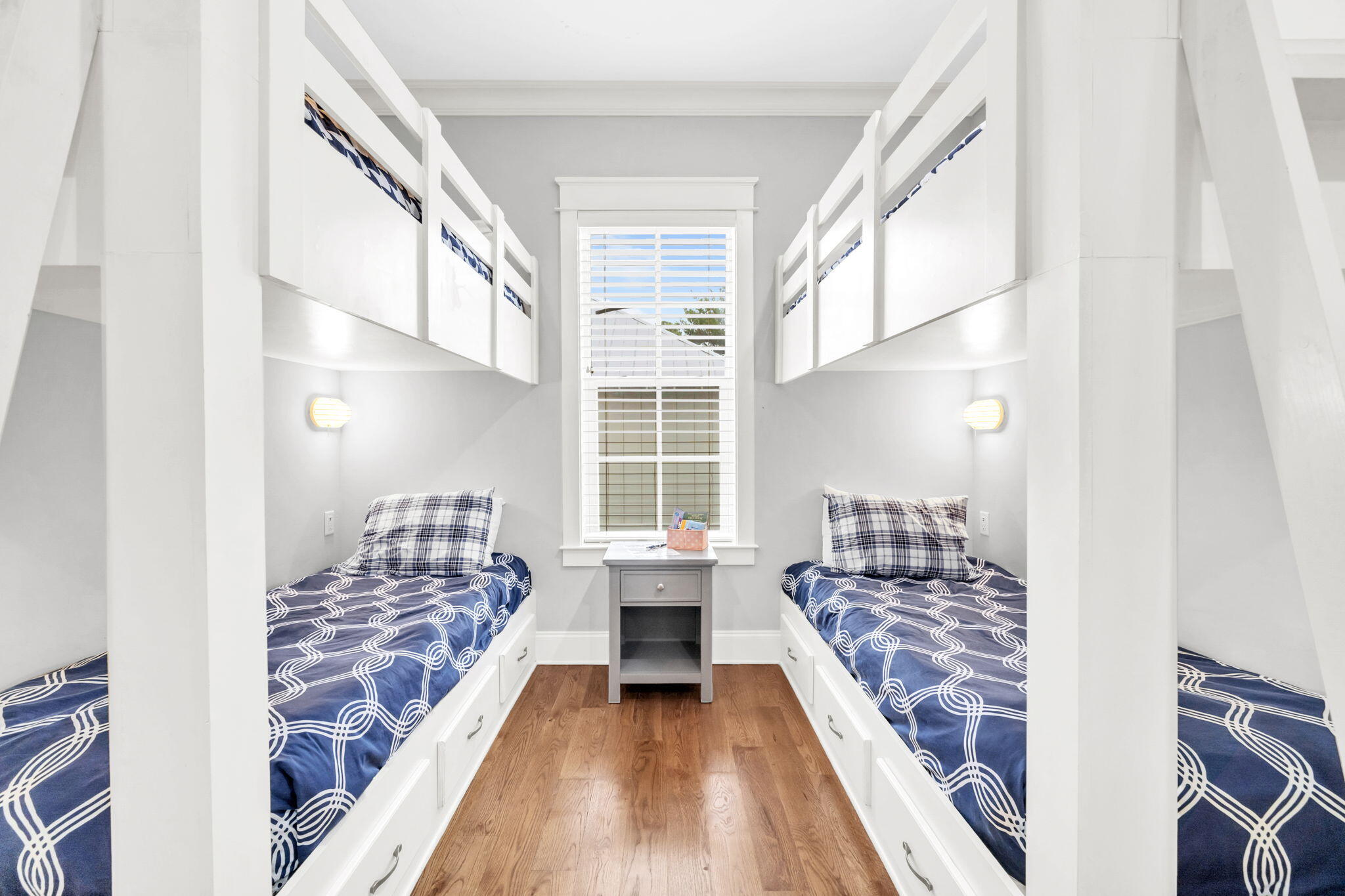 LAKESIDE AT BLUE MOUNTAIN BEACH - Residential